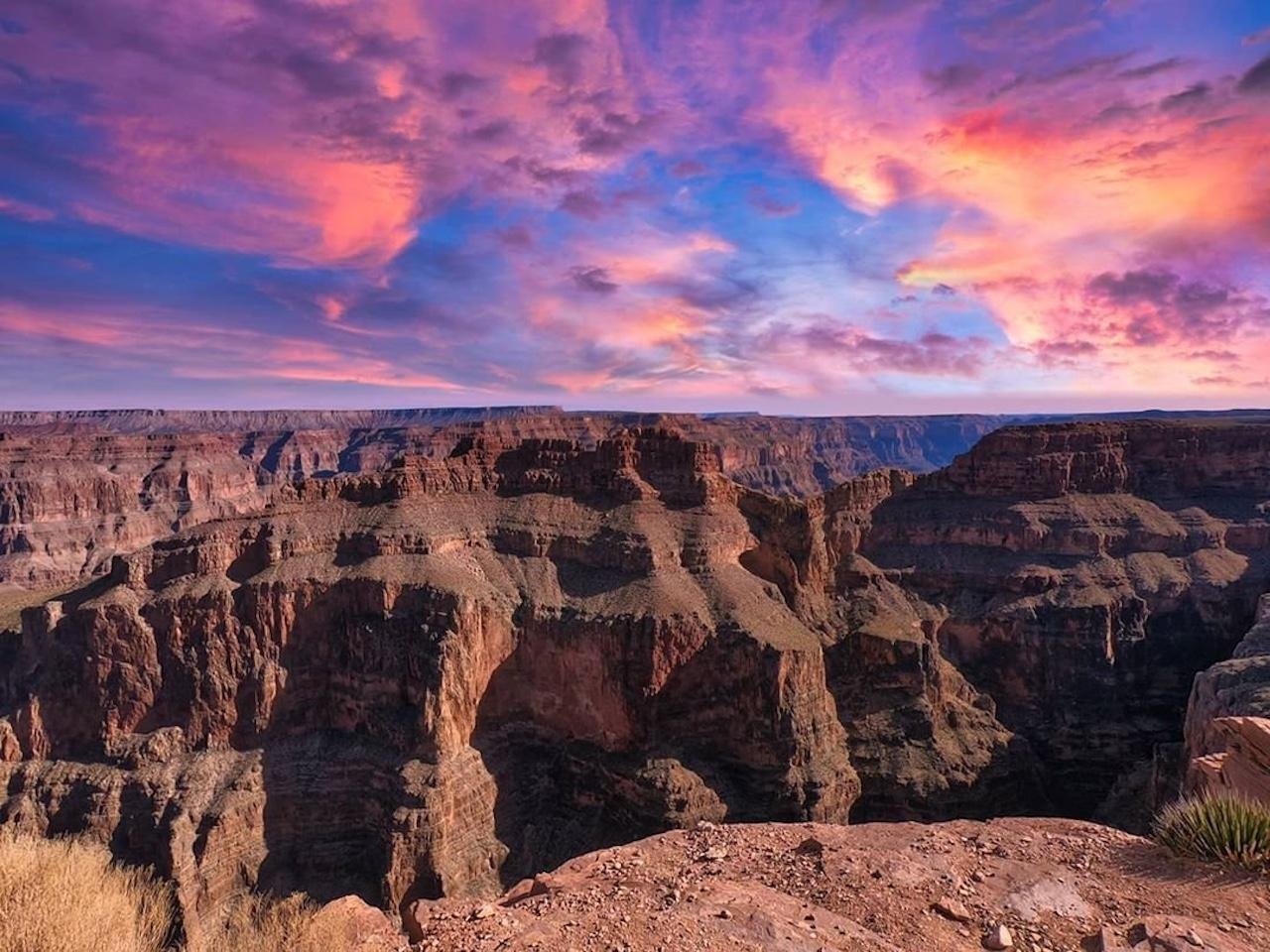 Grand Canyon West Rim Tour with Optional Skywalk