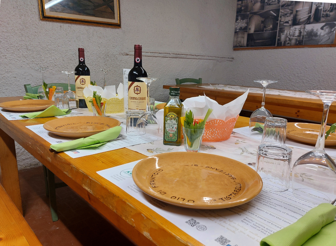olive oil tasting in Tuscany — Tour & Tasting of Olive Oil and Tuscan Products - Sarteano