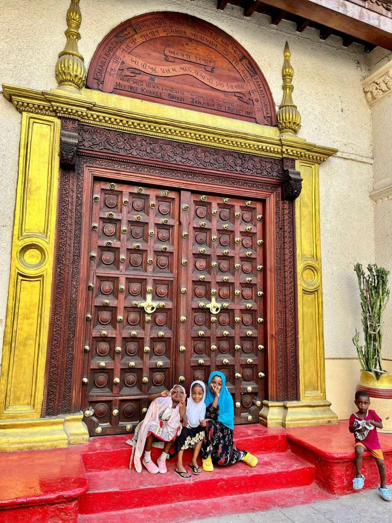 Zanzibar Full-Day Discovery: Stone Town, Butterfly Center & Kuza Cave