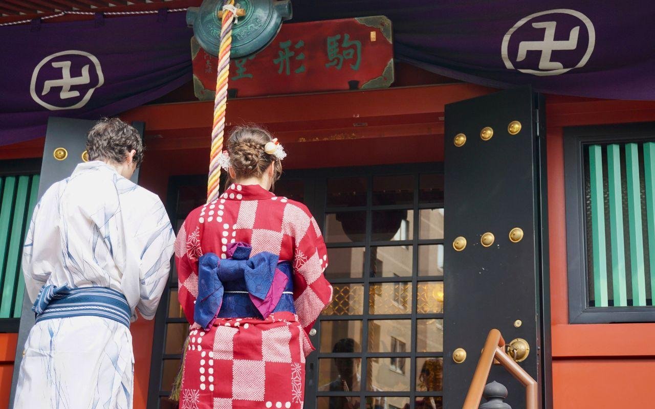 Asakusa Kimono Rental – Full-Day Traditional Dress Experience
