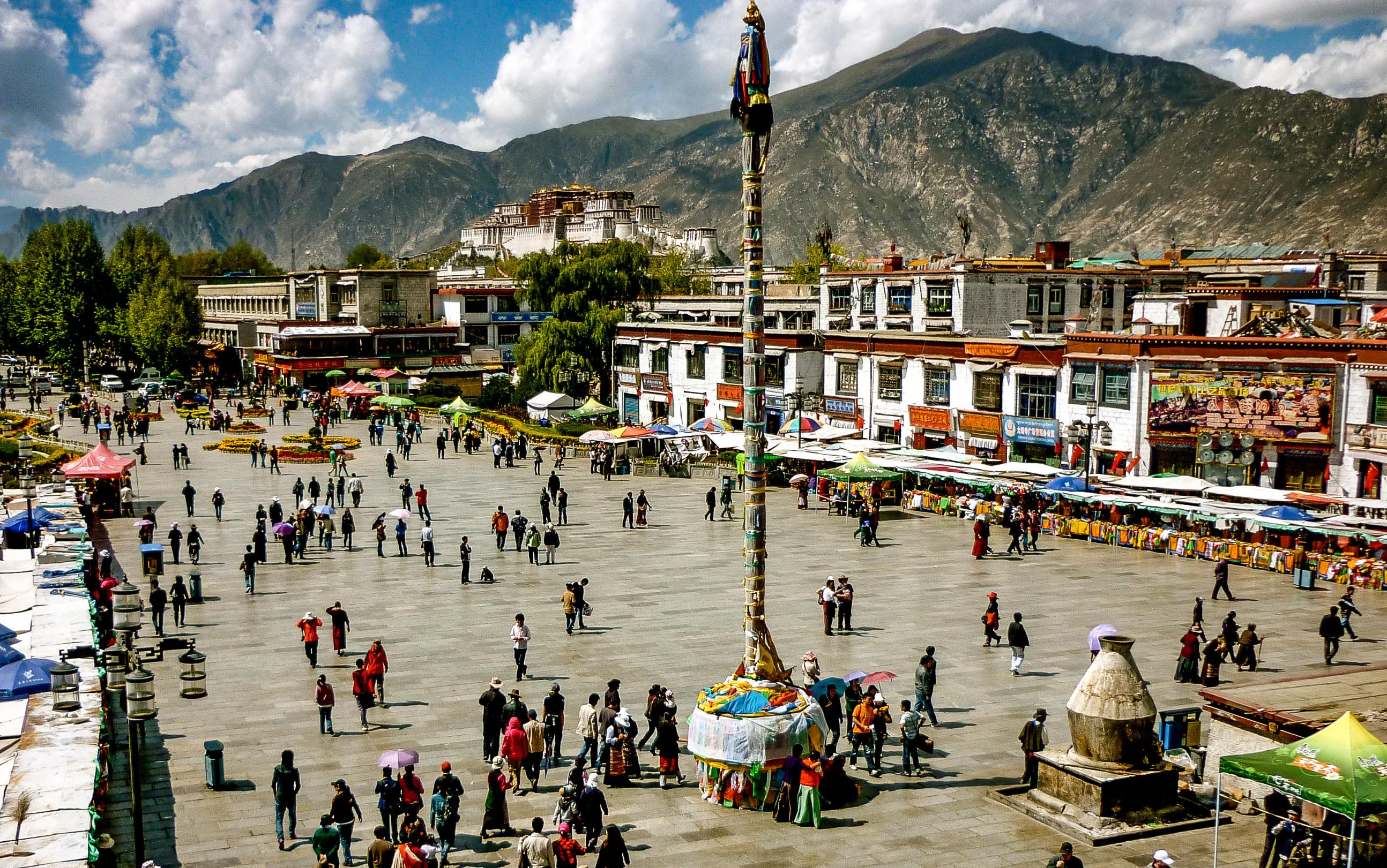 8-Day Lhasa Overland Expedition from Kathmandu