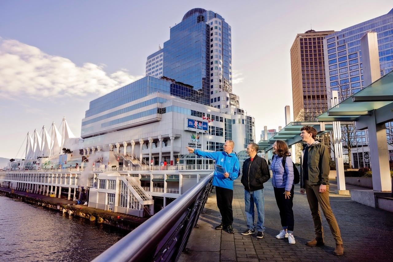 Vancouver Highlights: City Tour, Lookout & Capilano Bridge