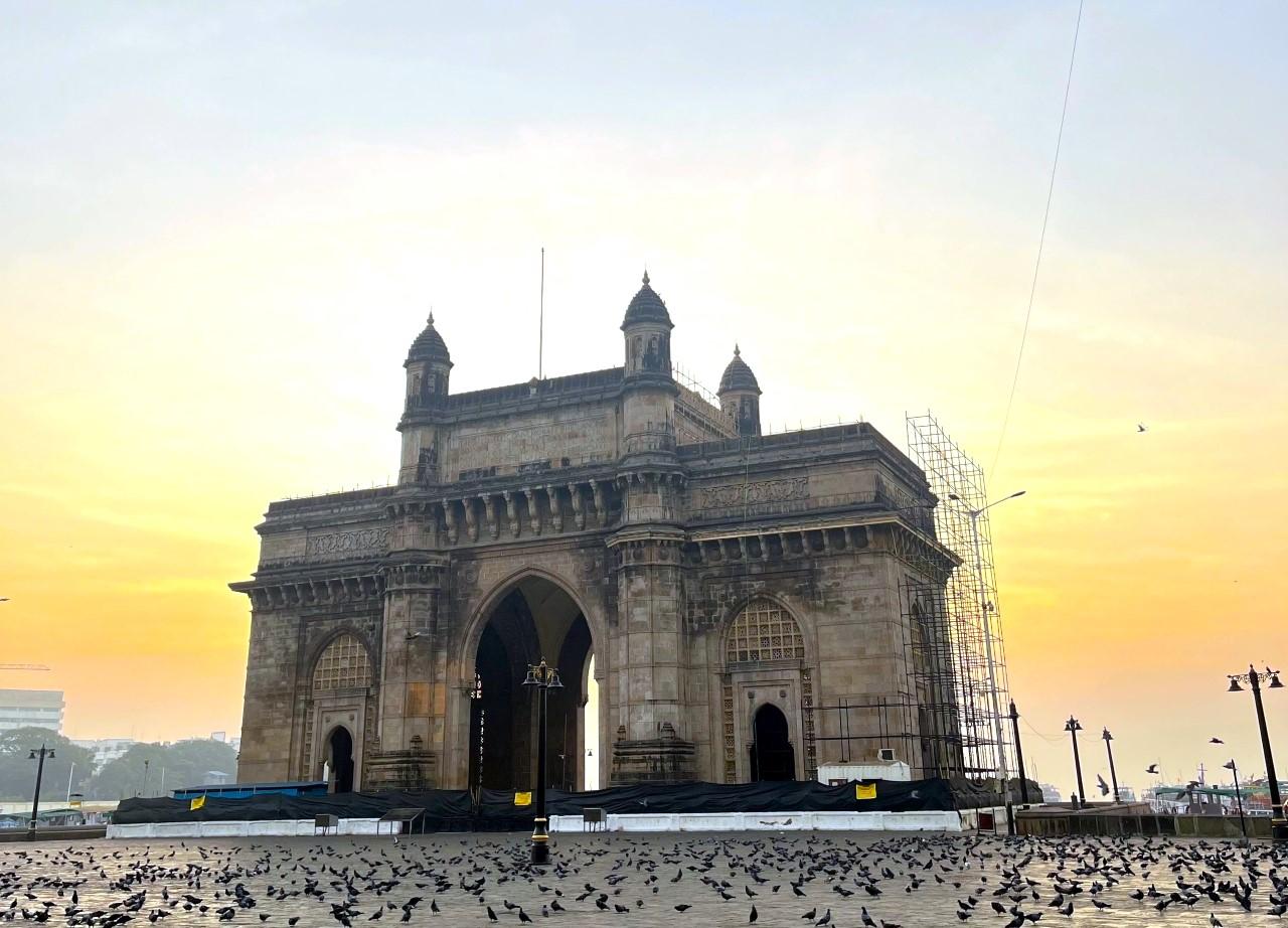 Private Mumbai Highlights & Dharavi Insight Tour