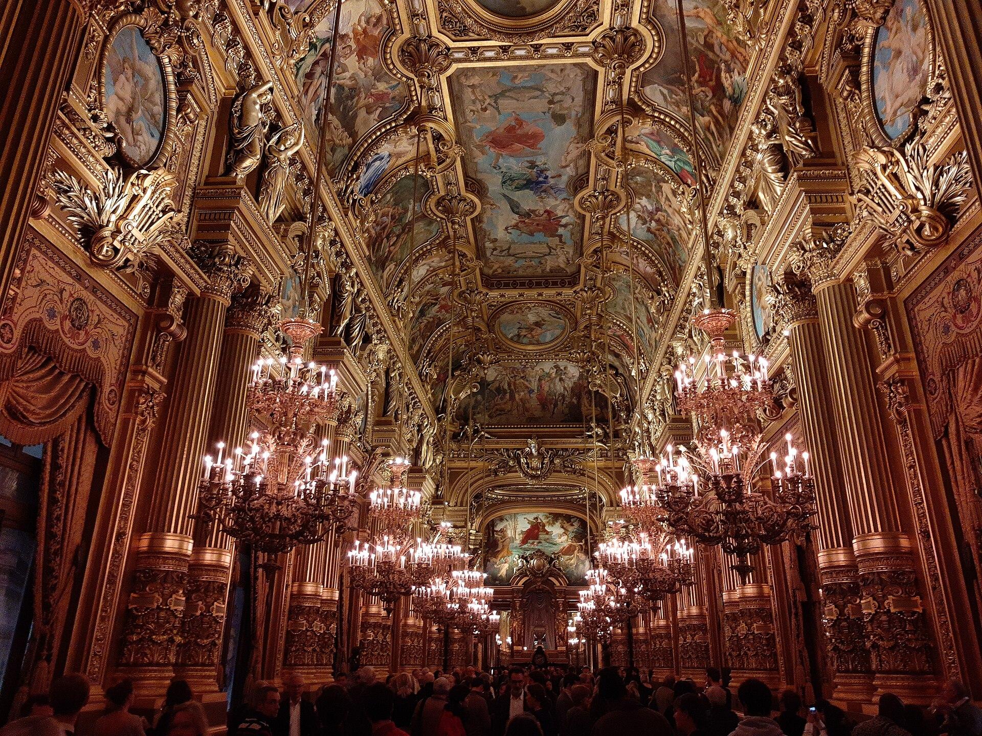 Parisian Elegance: Palais Garnier & Fragonard Perfume Museum