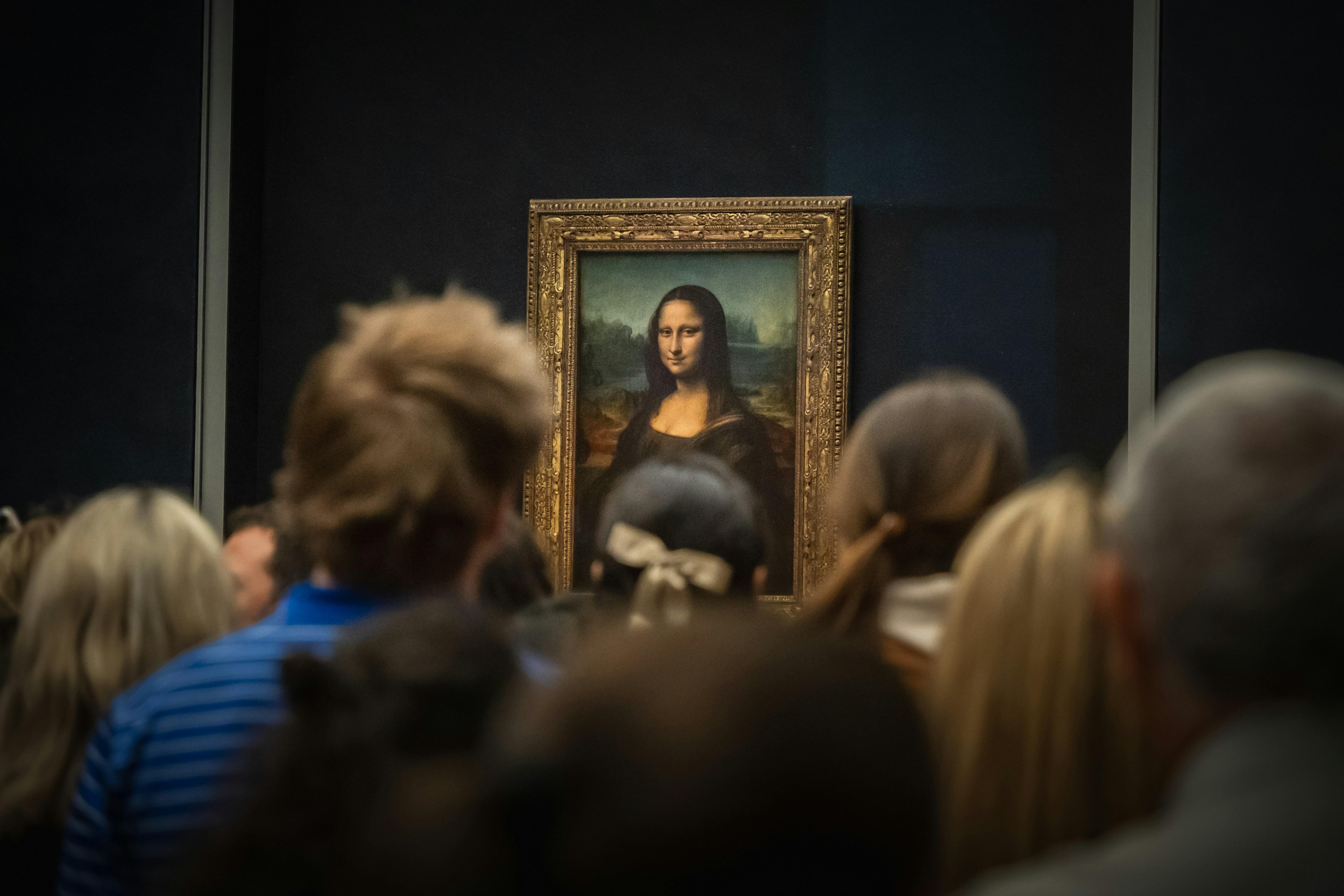Louvre Museum Guided Tour with Reserved Entry