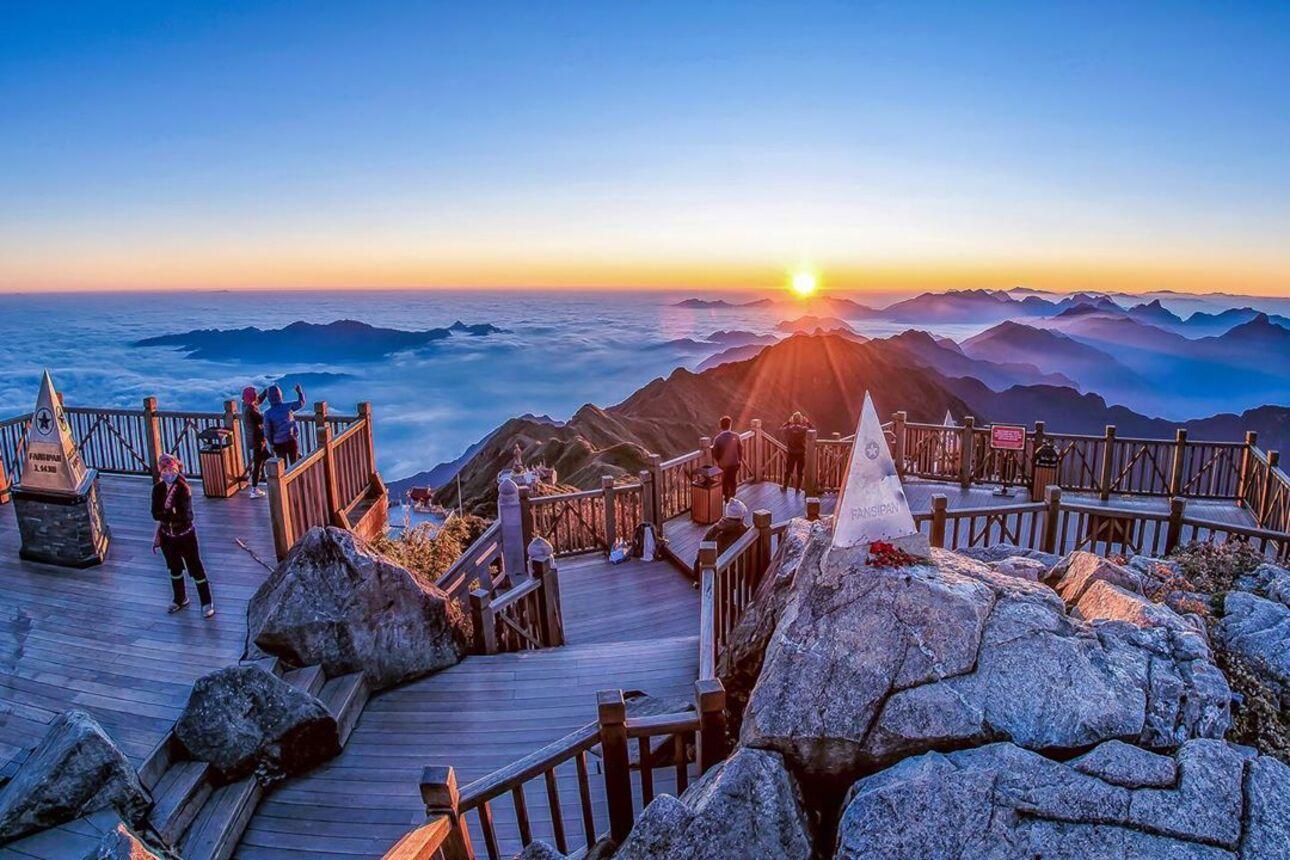 3-Day Fansipan Summit Trek & Cultural Homestay from Hanoi