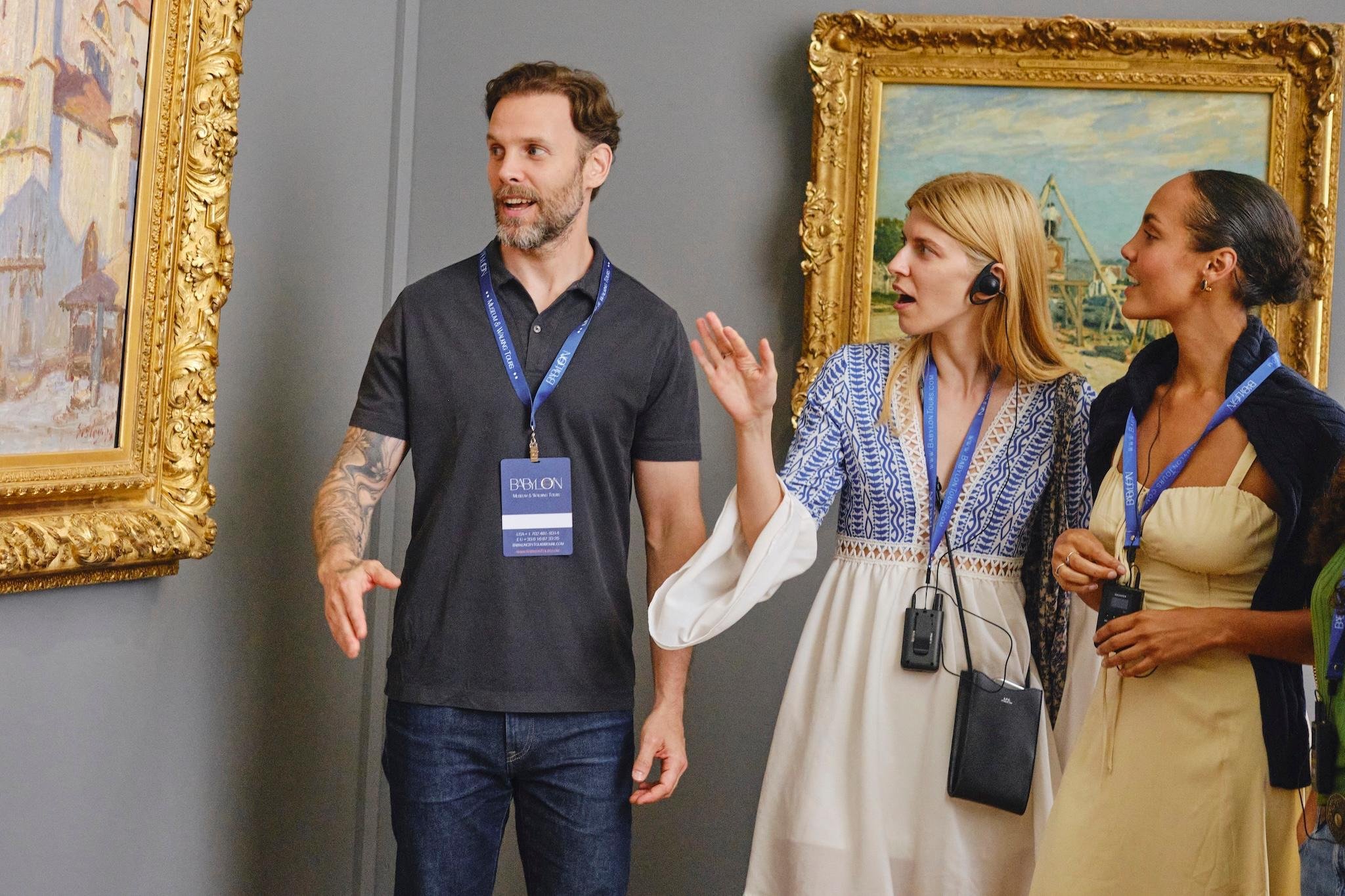 Louvre Semi-Private Tour with Entry Tickets – Max 6 Guests