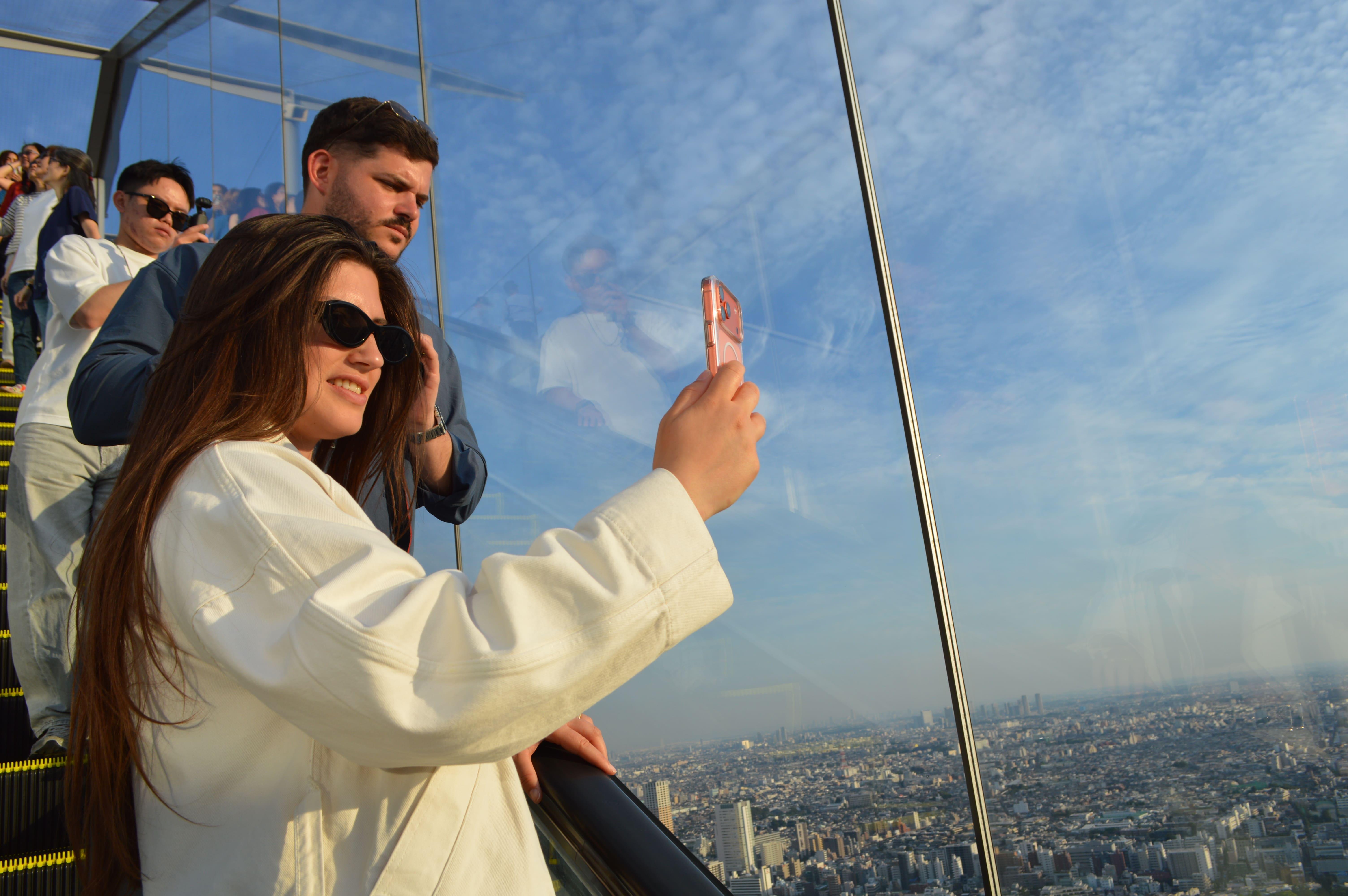 Shibuya Pop Culture Walk & Sky Observation Tour