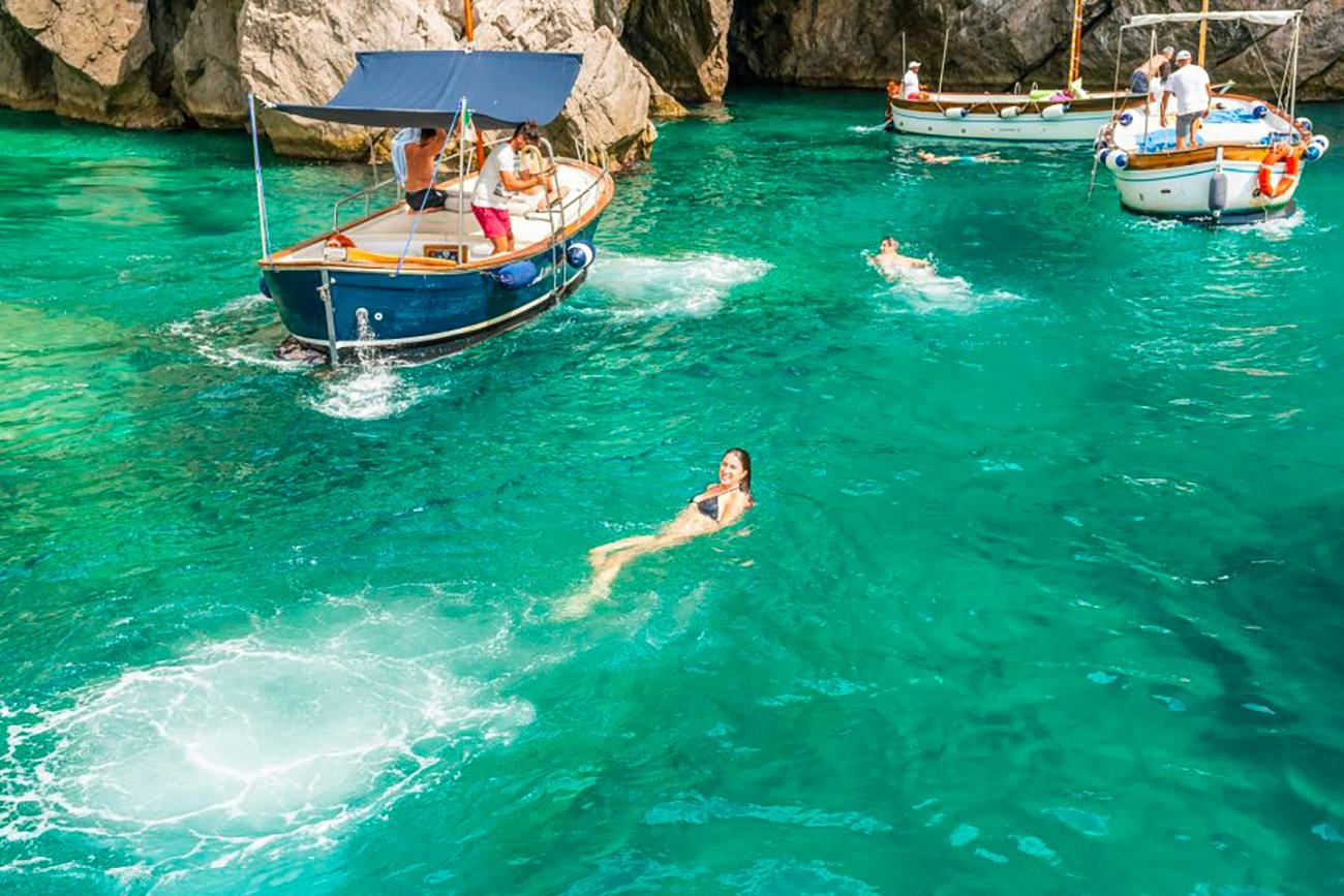Amalfi Coast Small-Group Boat Tour from Sorrento