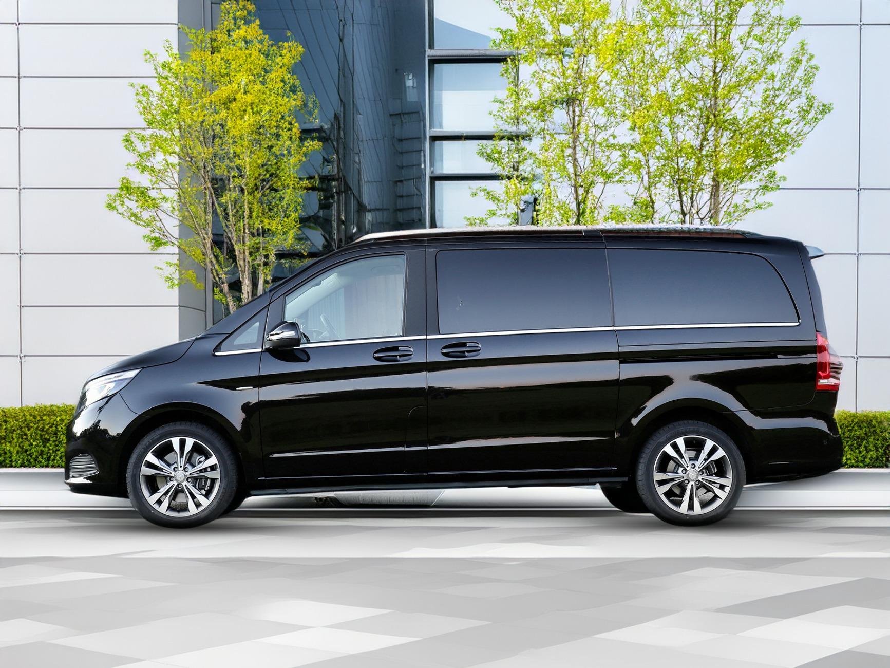 Private Vienna Airport Transfer Service
