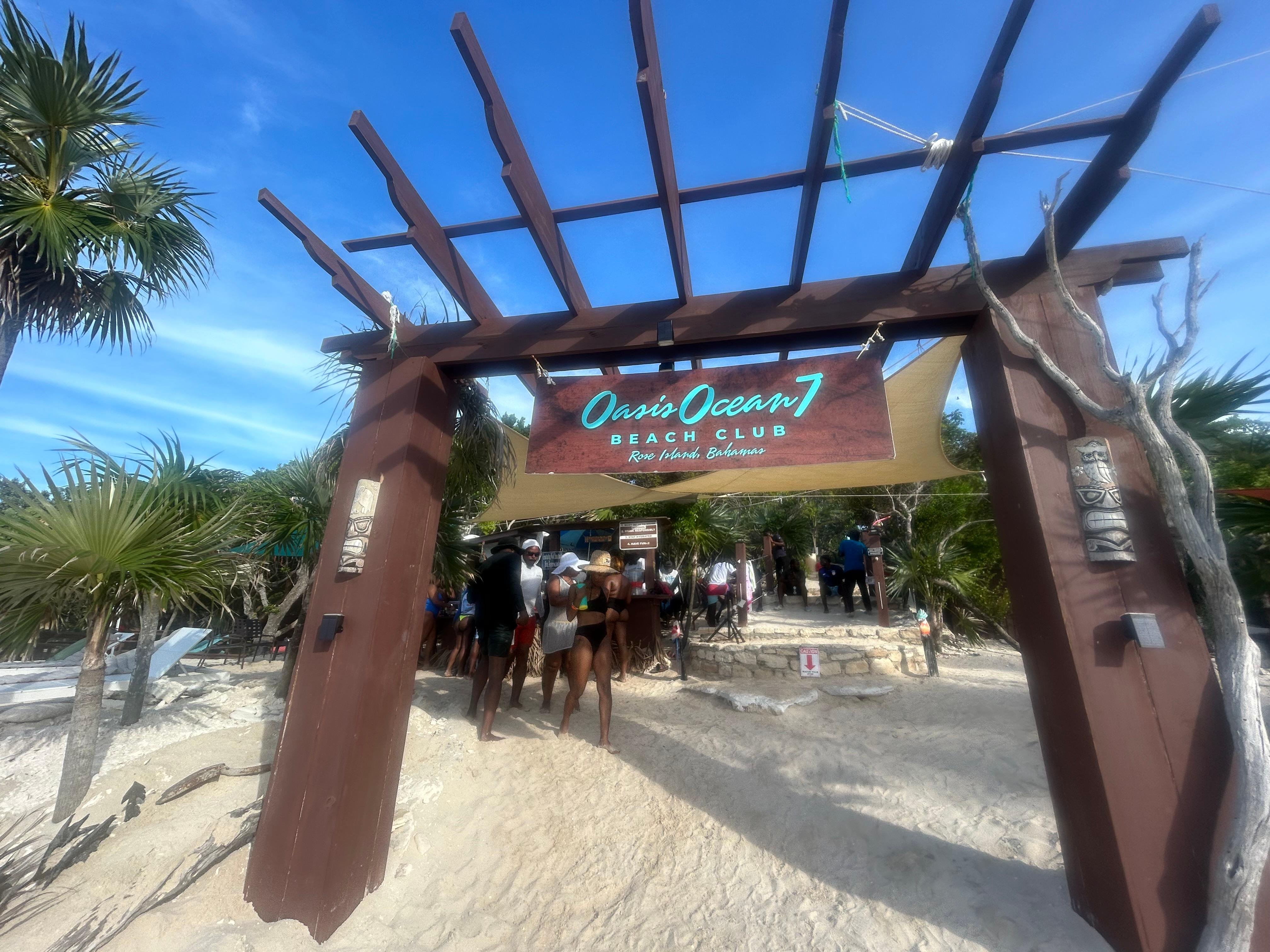 Nassau Powerboat Adventure: Snorkeling, Green Cay Turtles & Private Beach Club