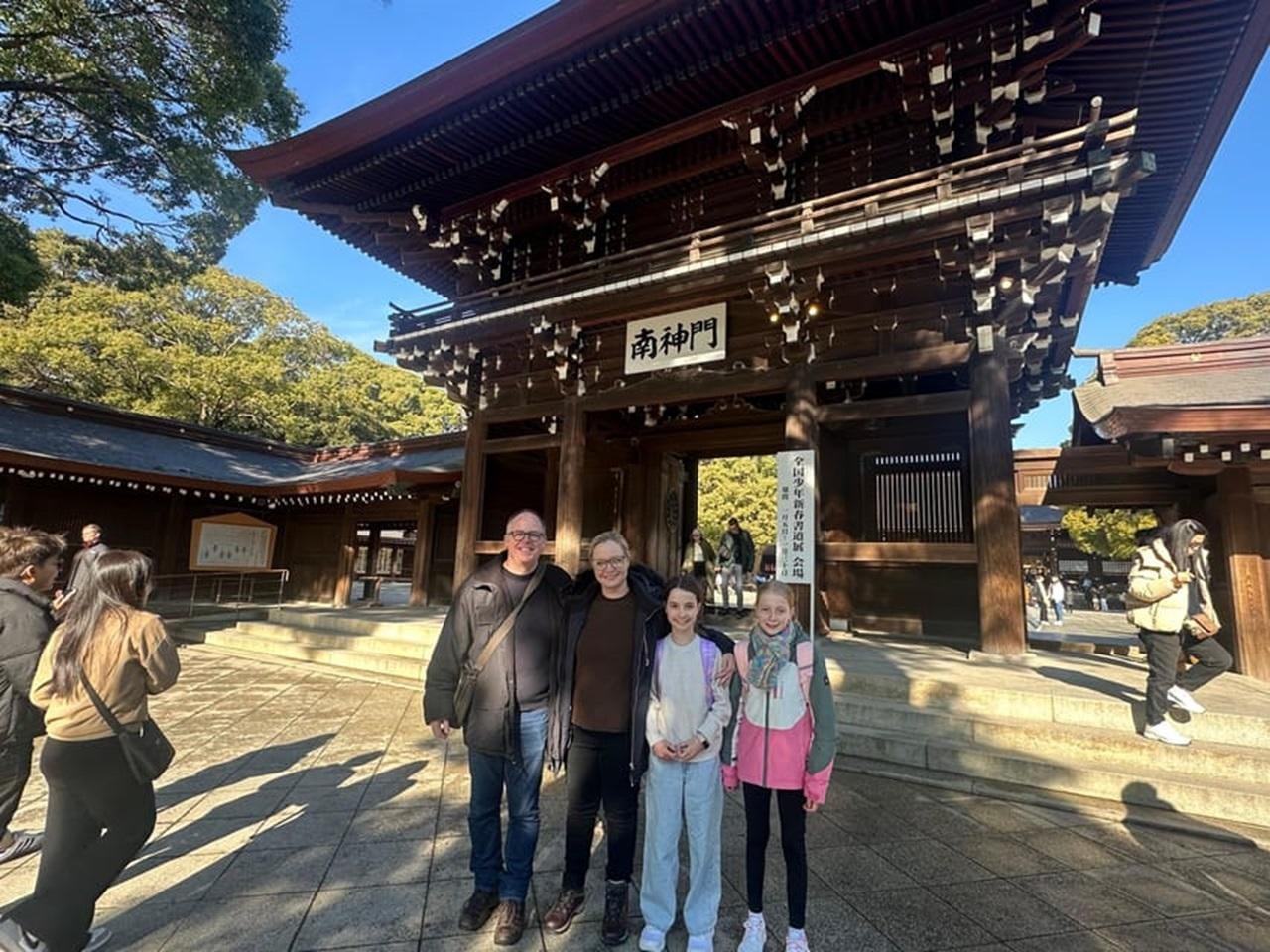 Tokyo: Private Walking Tour with a Local Guide