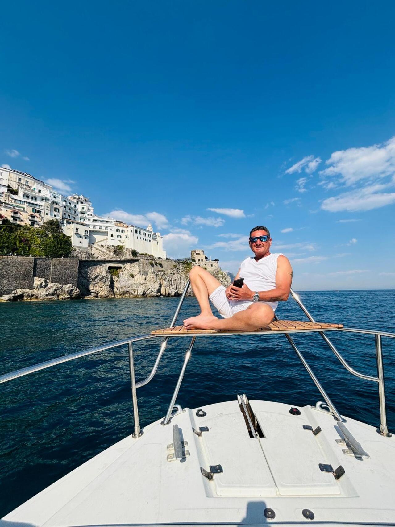 Private Capri Yacht Day Trip aboard Mochi Craft 33 from Naples