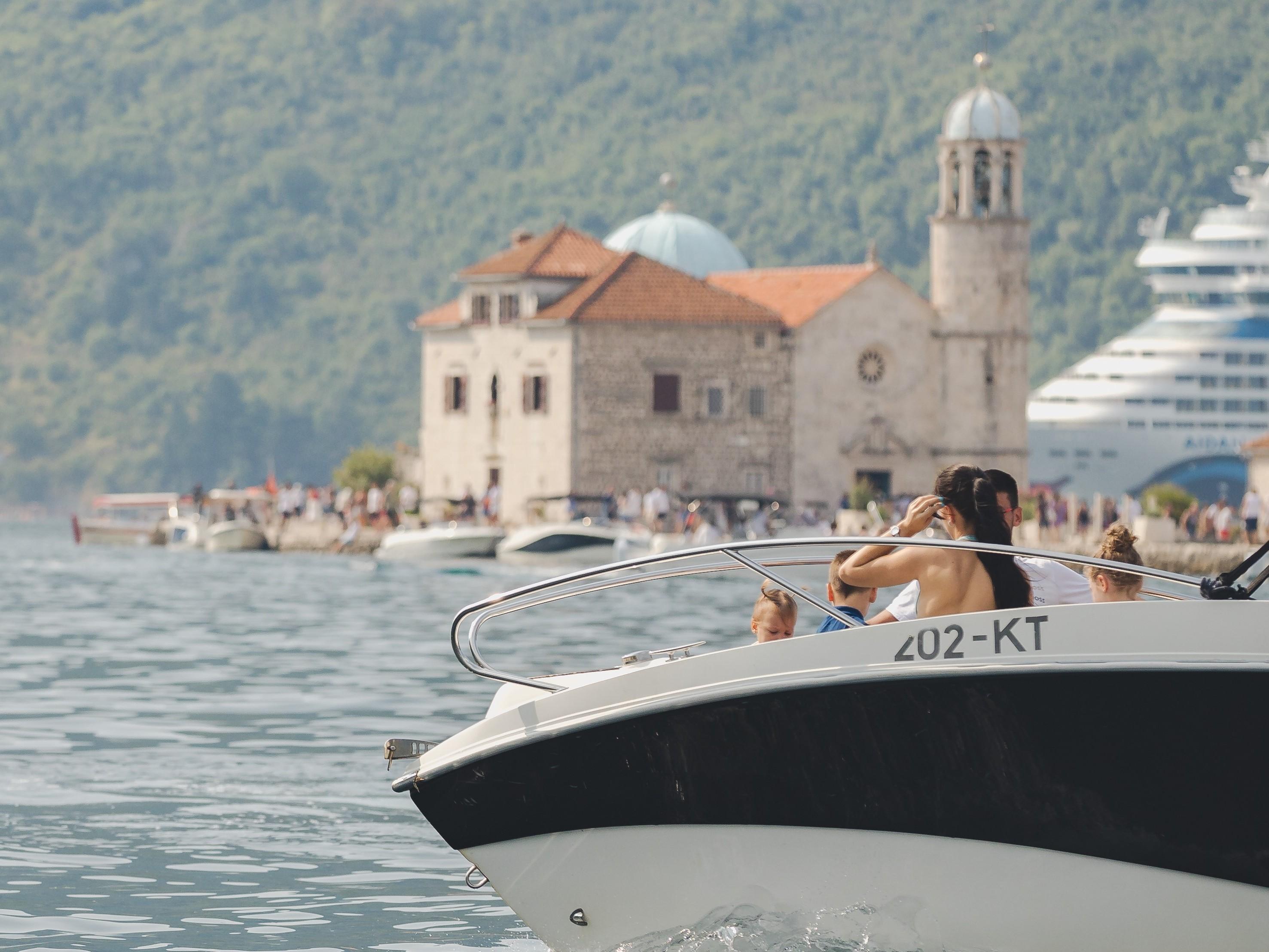Perast boat tour to Our Lady of the Rocks — image 6