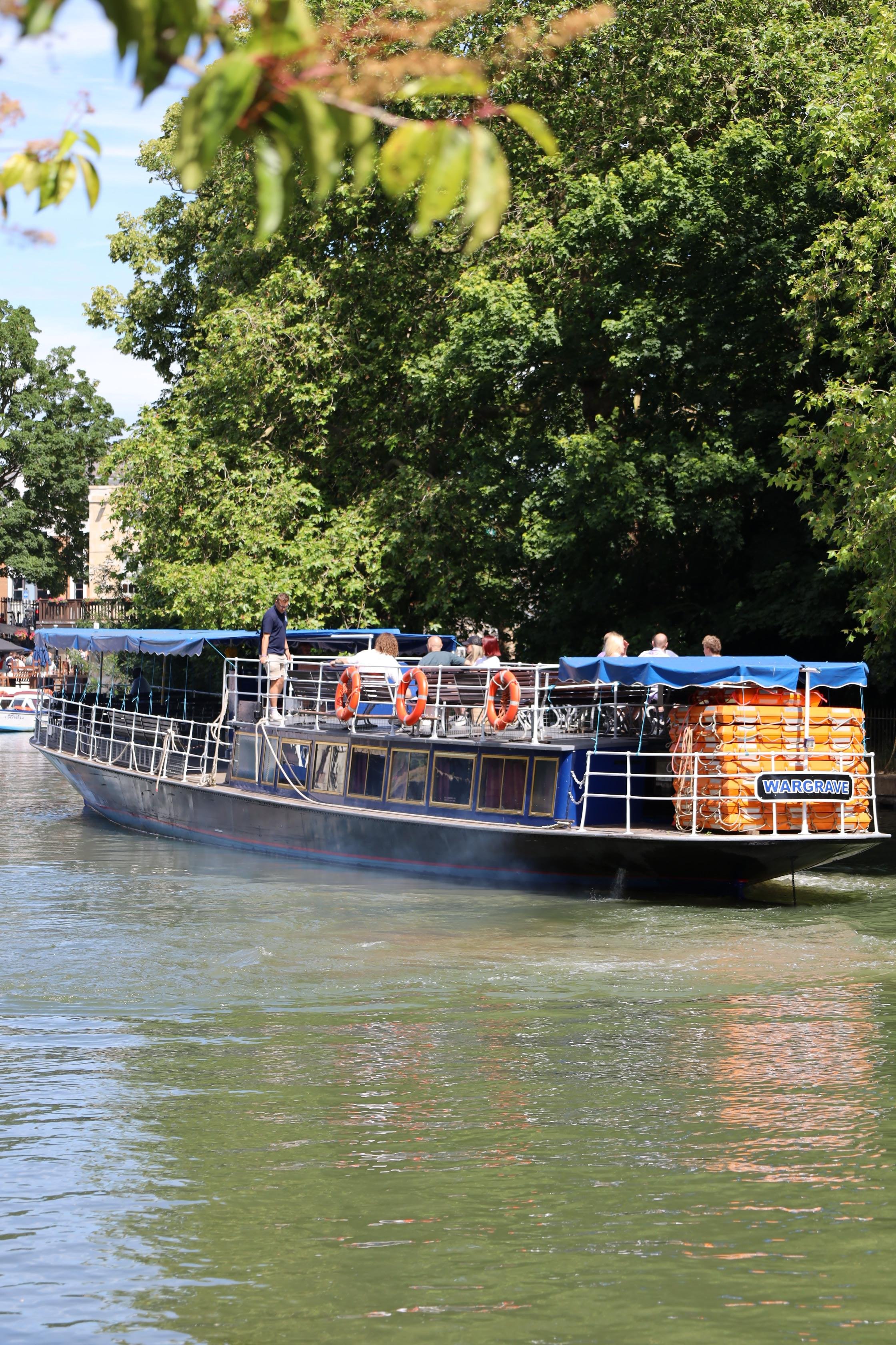 River Thames Sightseeing Boat Tour from Folly Bridge