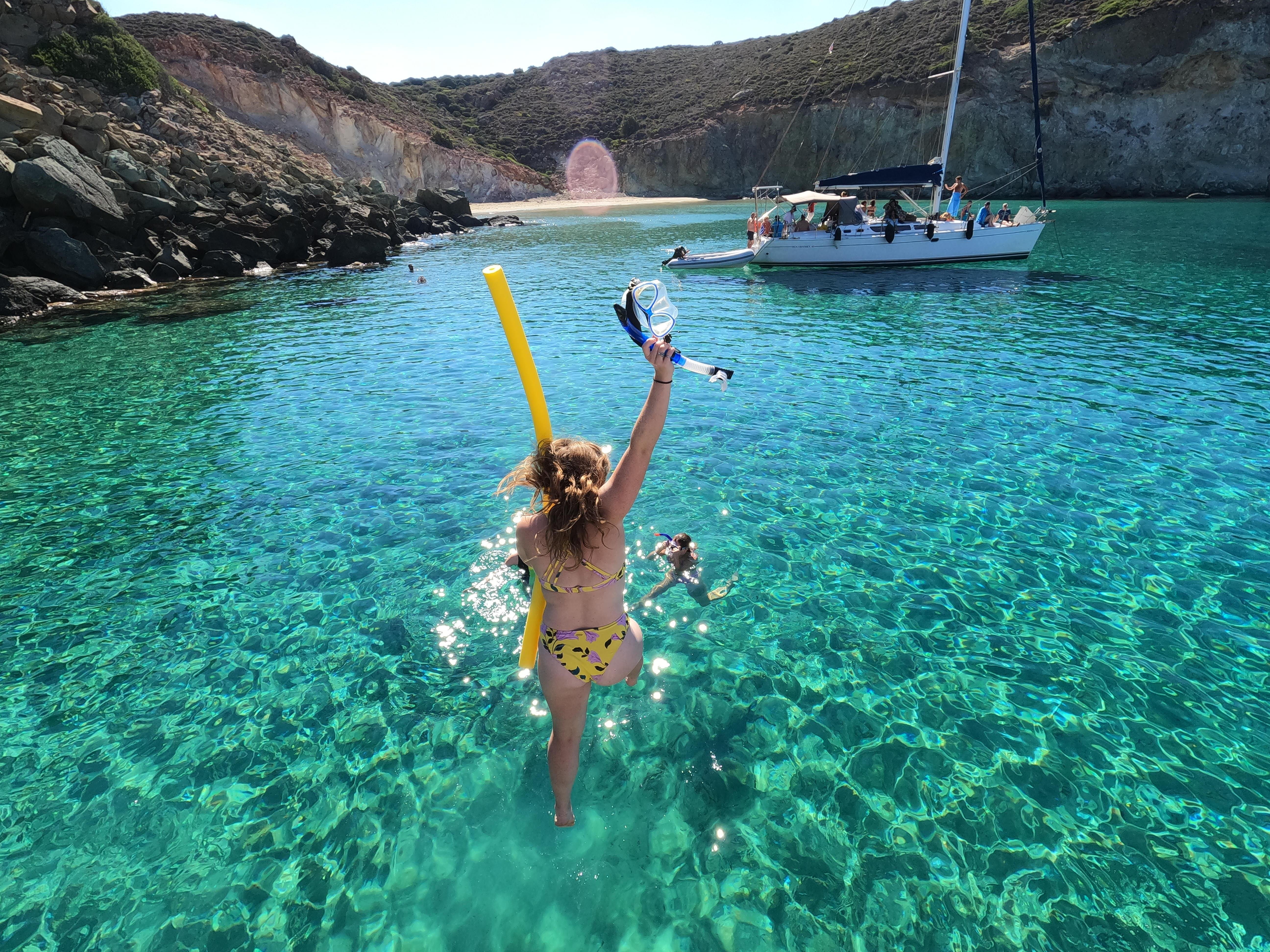 Kleftiko boat tour Milos sea caves arches sailing — image 5