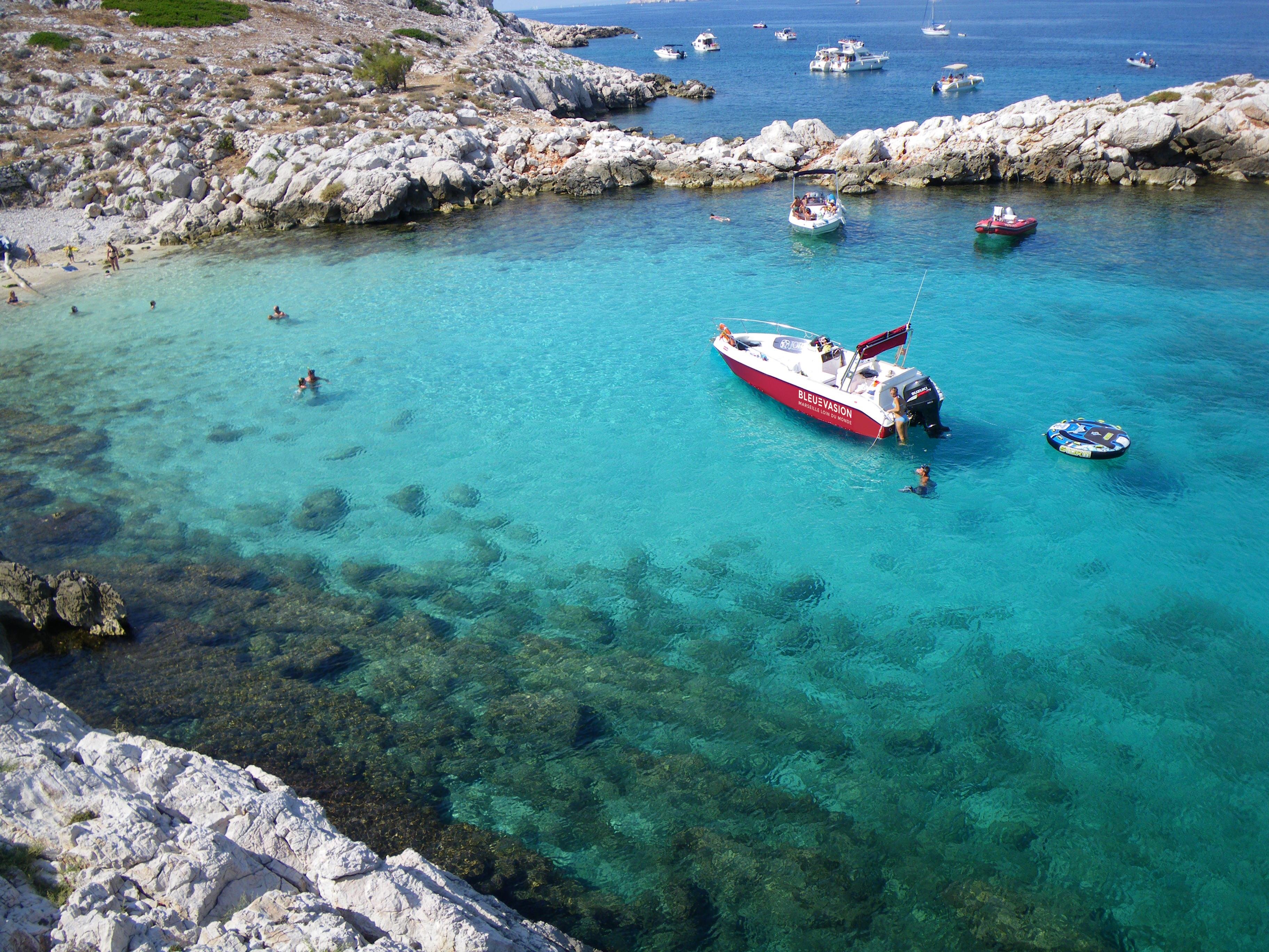 Cassis Calanques boat tour — limestone cliffs and turquoise coves of the Calanques National Park, photo 13