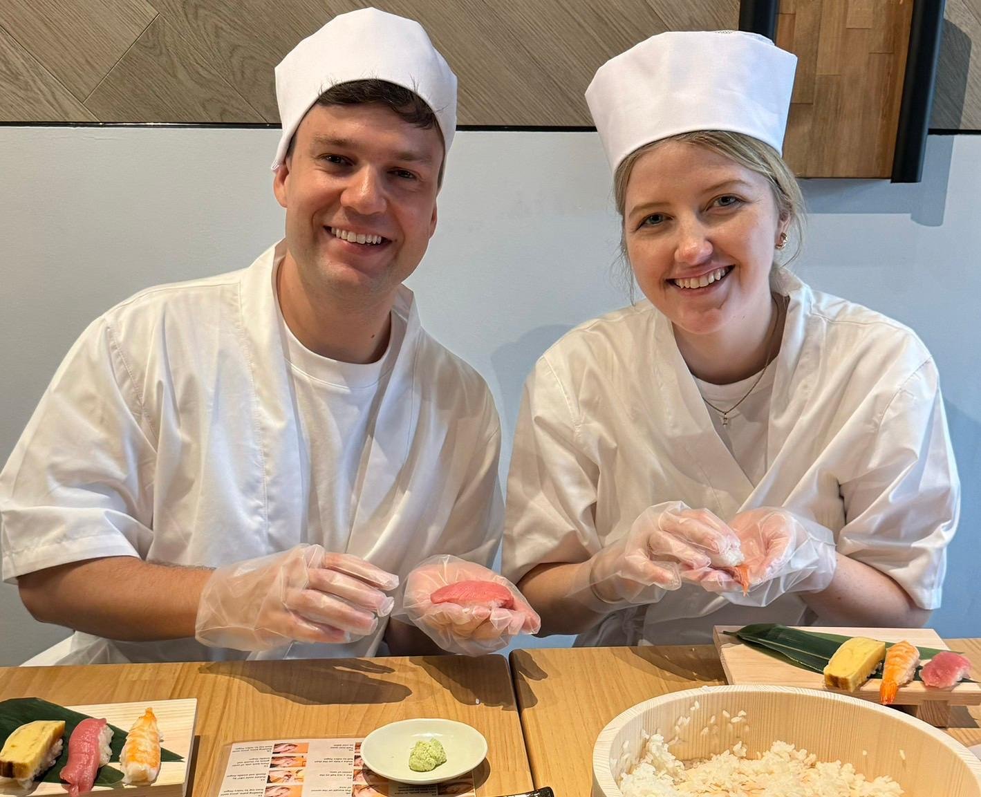Osaka Dotonbori: Sushi Making Experience