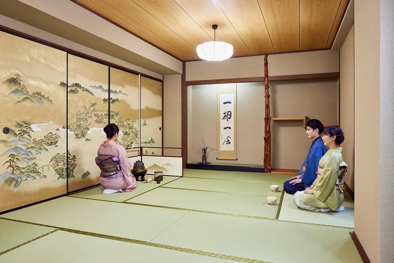 Shinjuku Tea Ceremony with Matcha & Kimono Experience