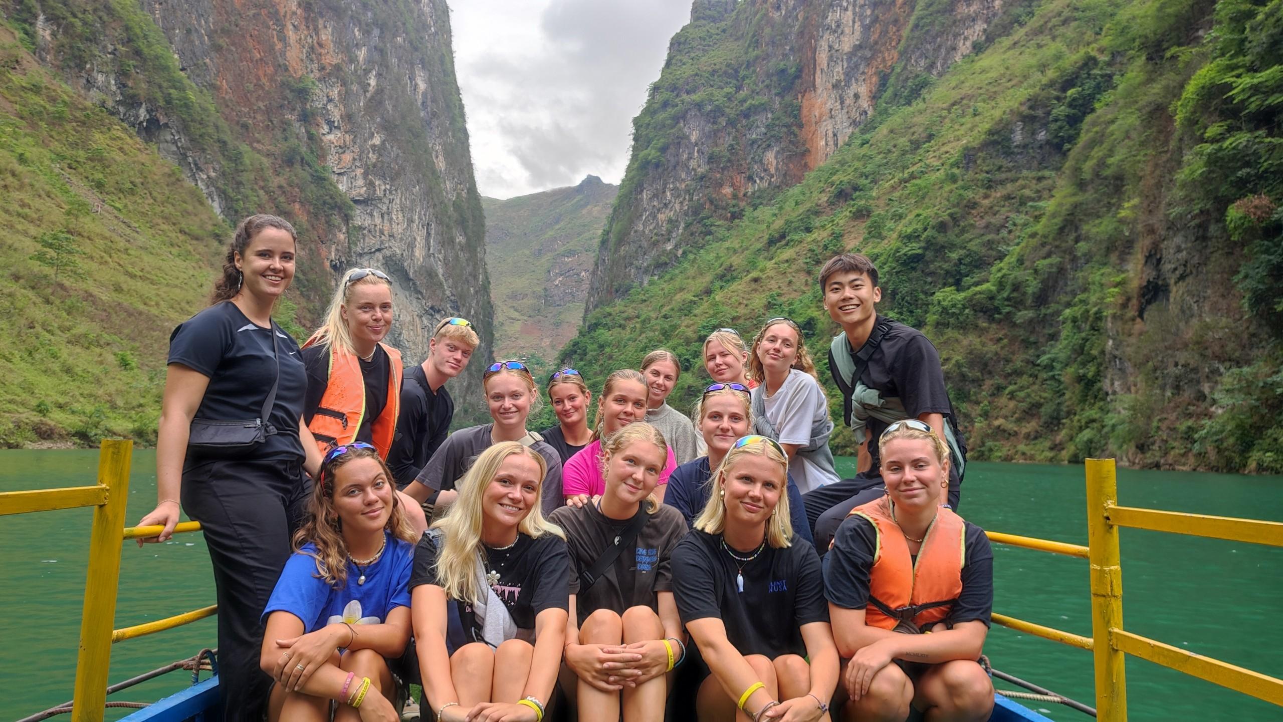 Ha Giang Loop 3-Day Motorbike Adventure from Hanoi