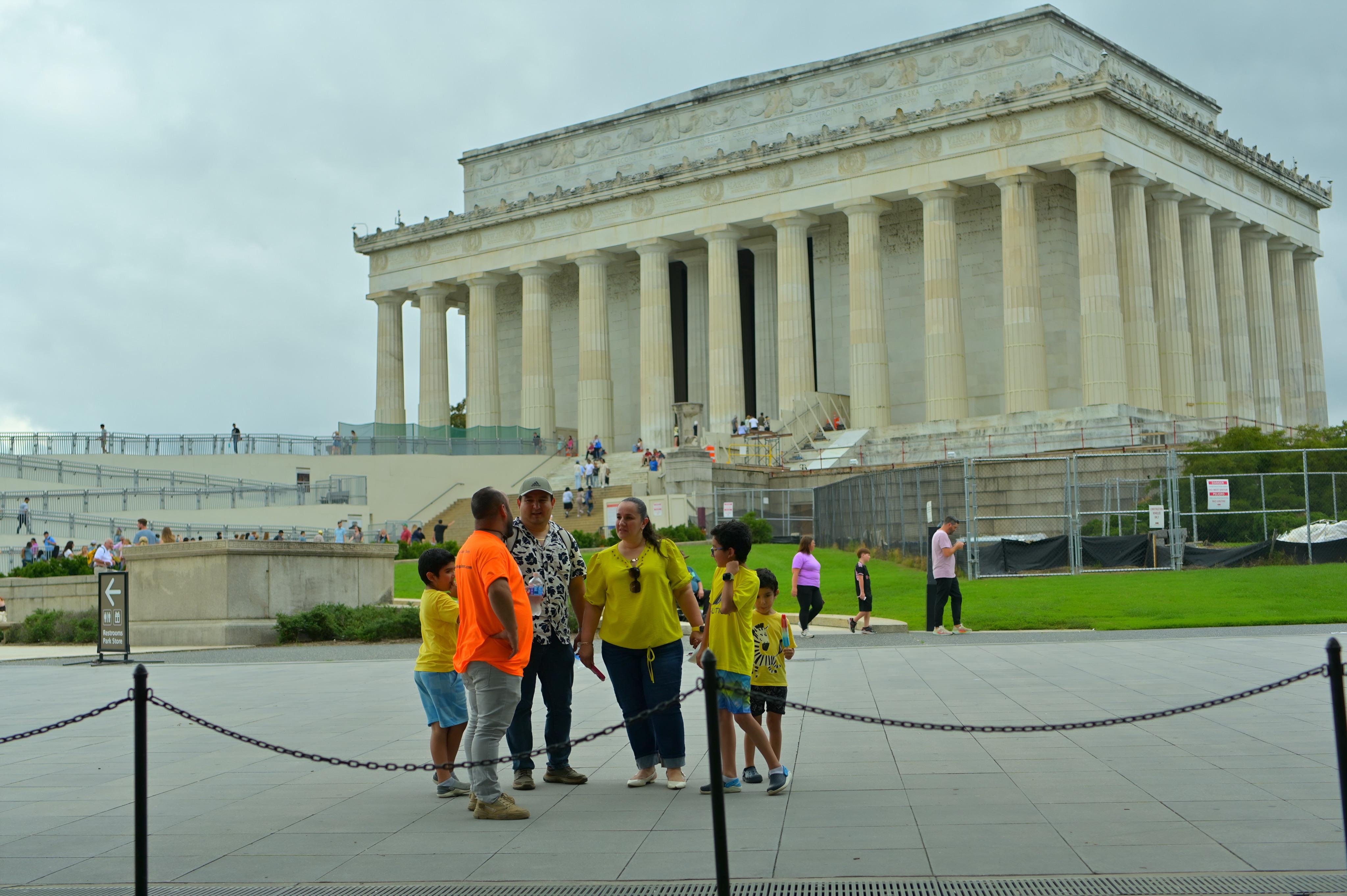 DC Monument & History E-Cart Tour