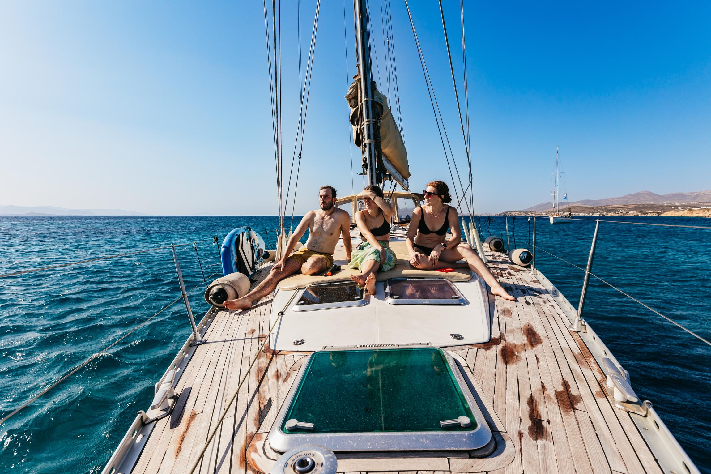 Naxos: Sailing Cruise with Lunch & Drinks