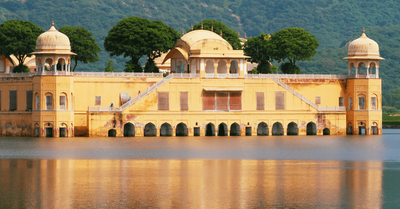 Jaipur Private Full-Day City Tour by Car & Guide
