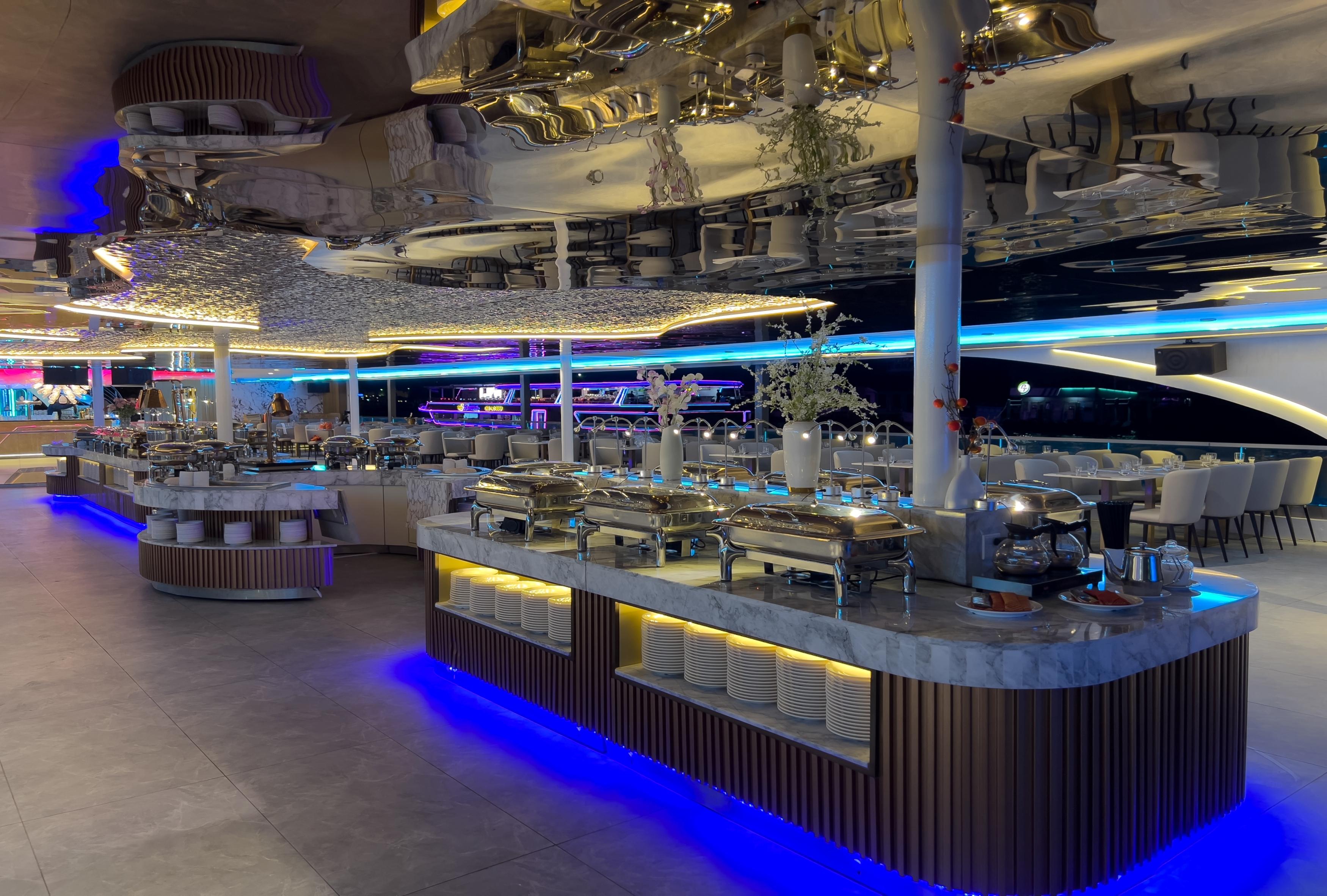 Bangkok: The Planet Sunset & Dinner River Cruise