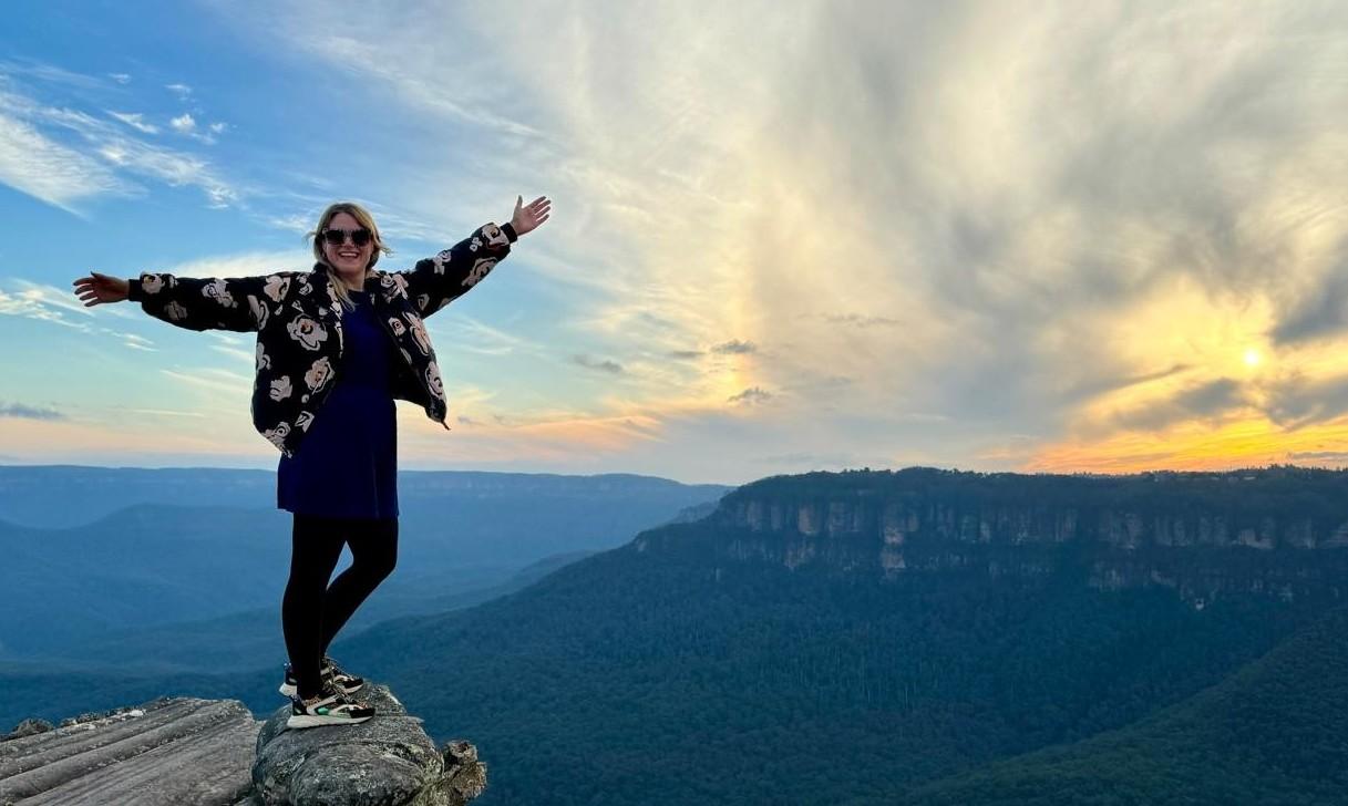Blue Mountains Full-Day Tour with Secluded Lookouts and Waterfalls
