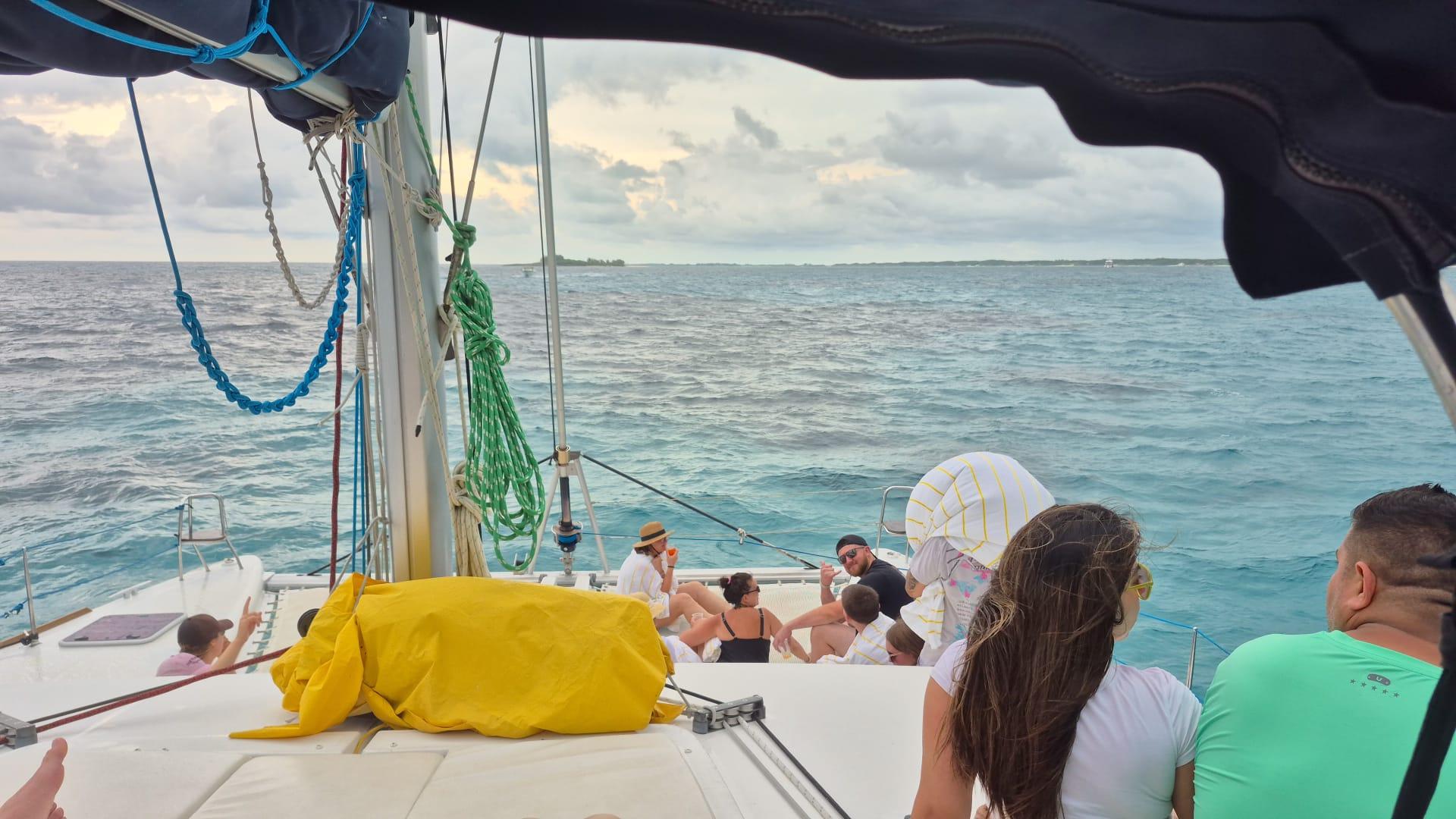 Nassau Catamaran Adventure: Swimming Pigs, Turtles & Snorkeling