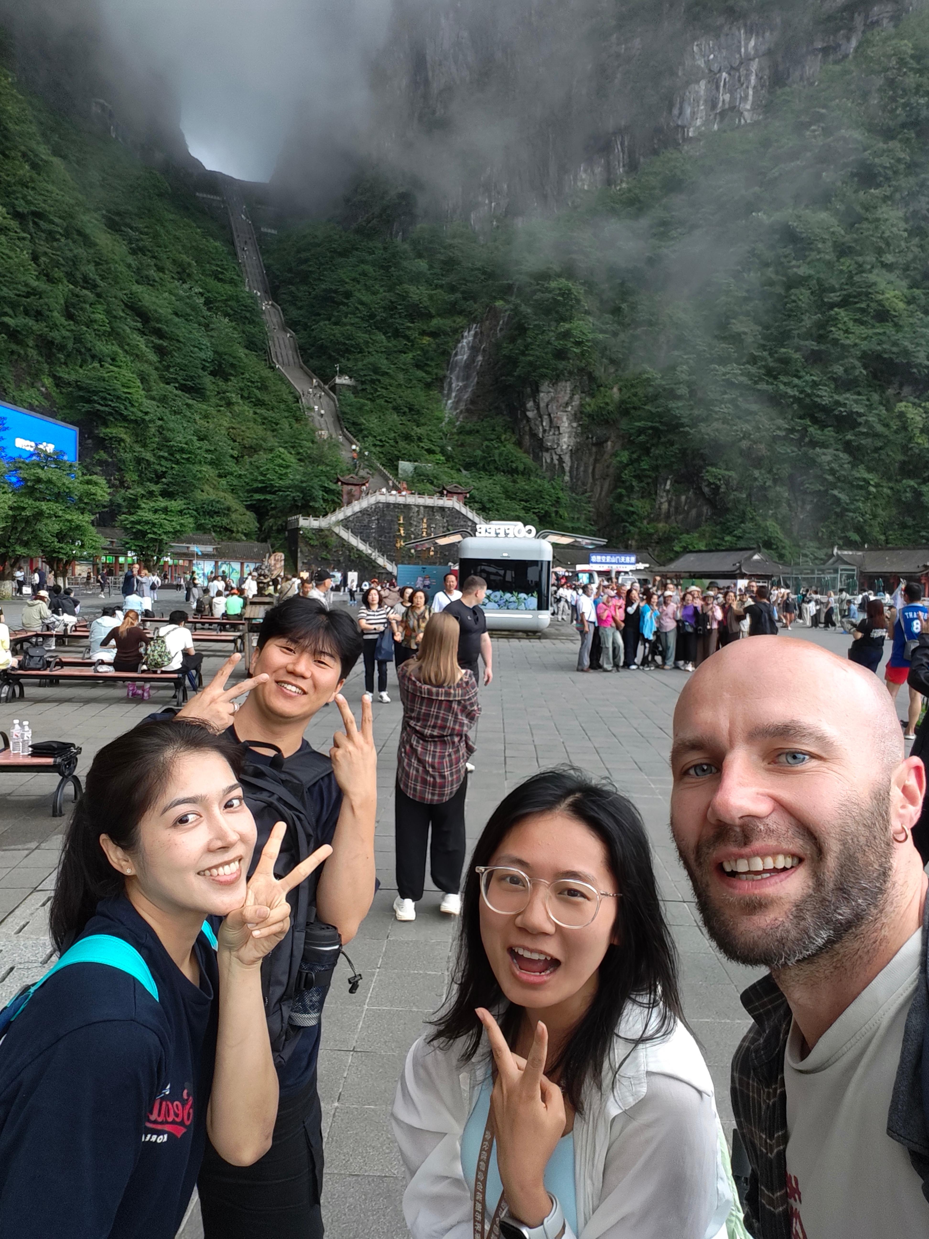 Private Expert Guide Service in Zhangjiajie – Flexible Daily Tours