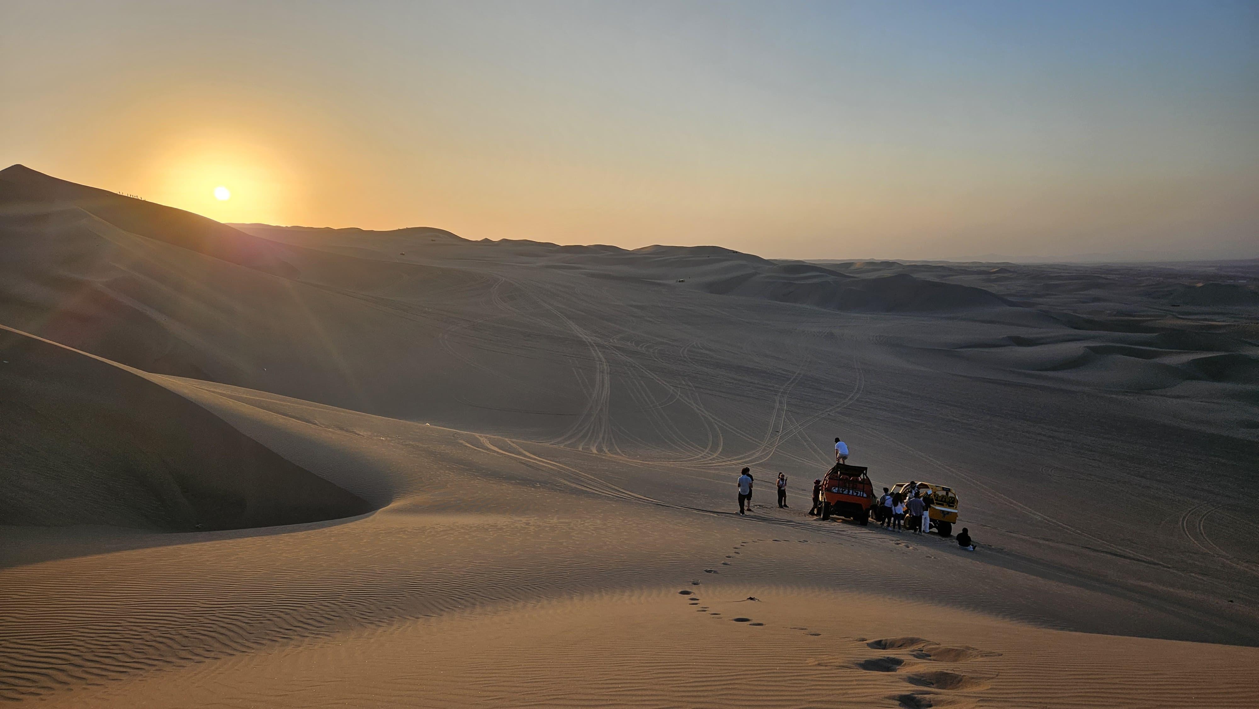 Tour de un día desde Lima a Paracas, Huacachina y el oasis del desierto de Ica