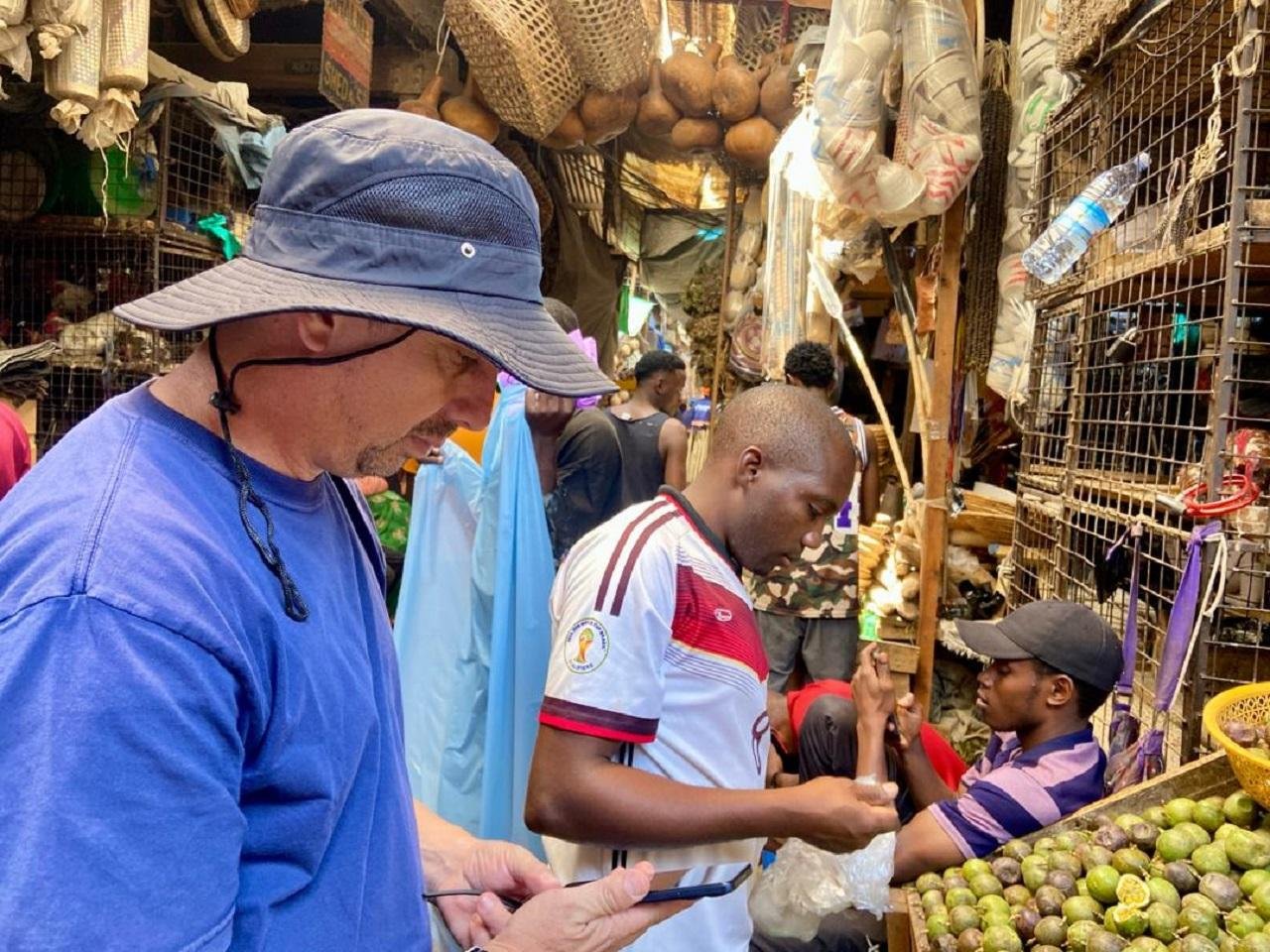 Kampala Walking Tour with Traditional Food Experience