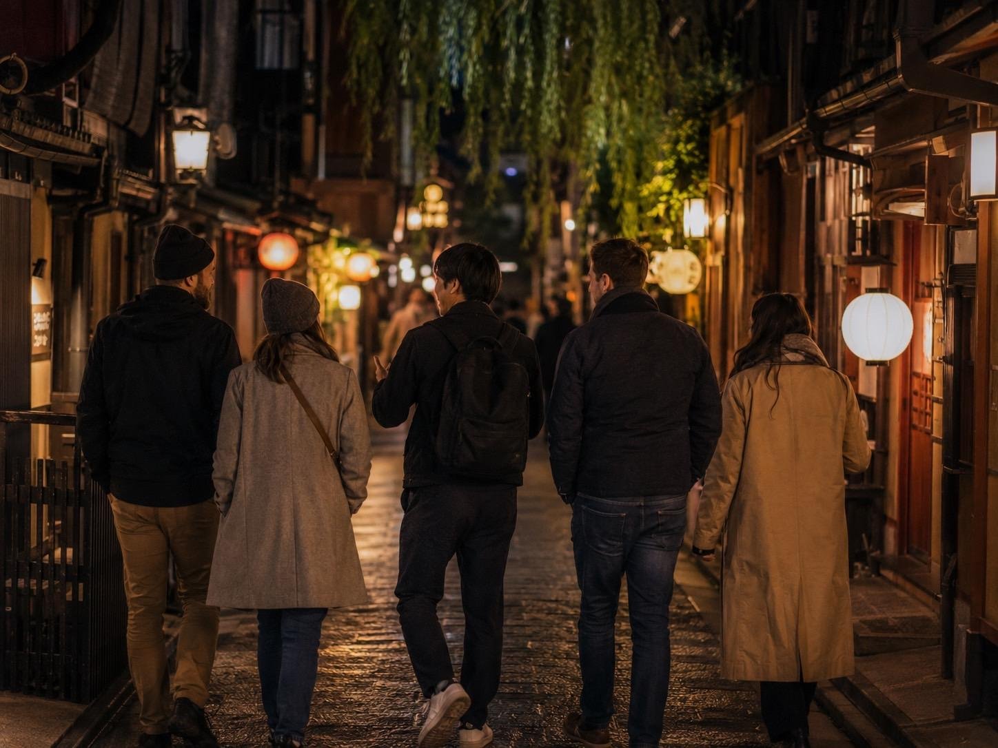 Tour privado a pie por Kioto al atardecer: Gion, Pontocho y el santuario Yasaka
