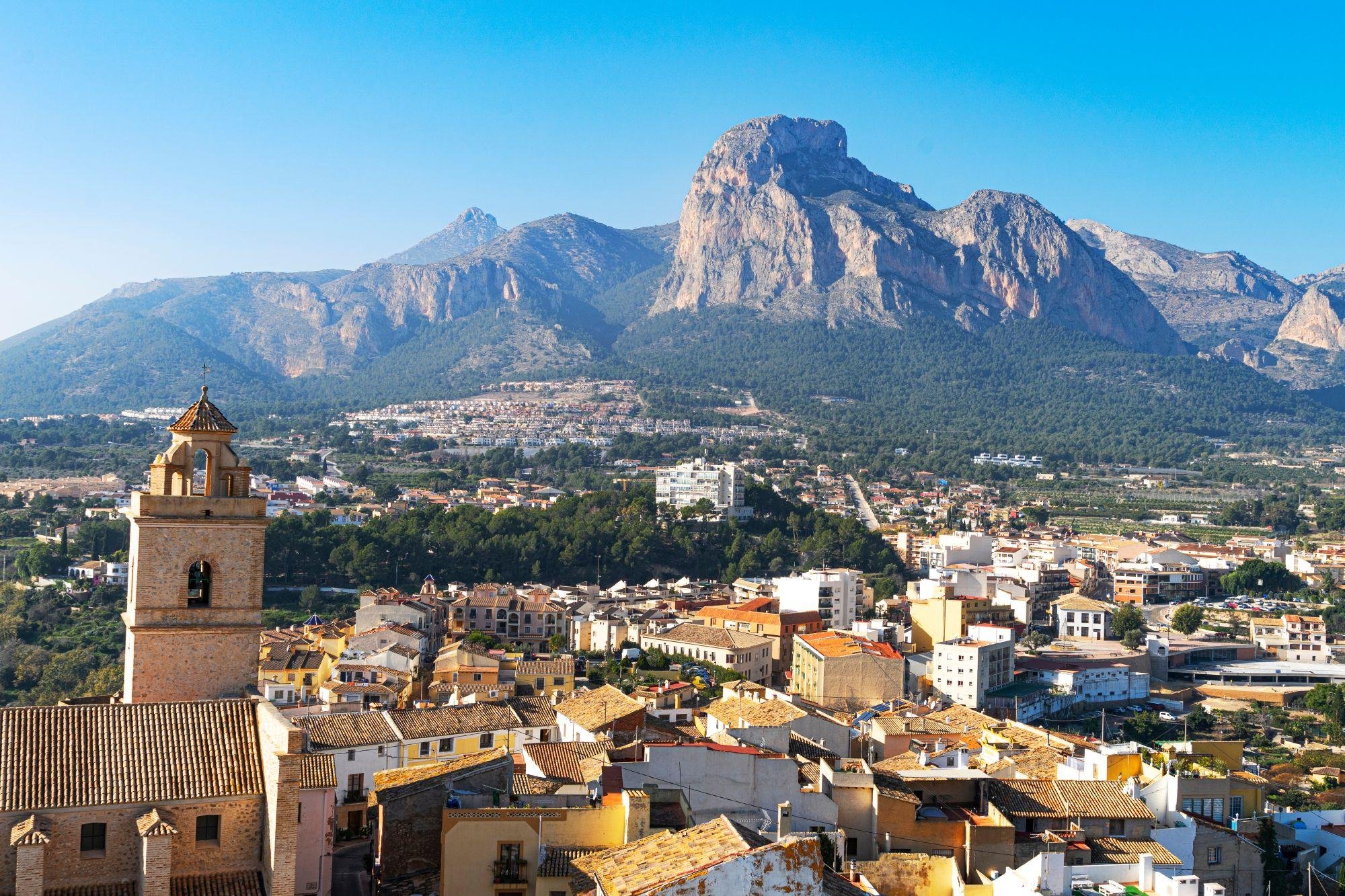 Private Guadalest Valley & Canelobre Caves Tour from Alicante