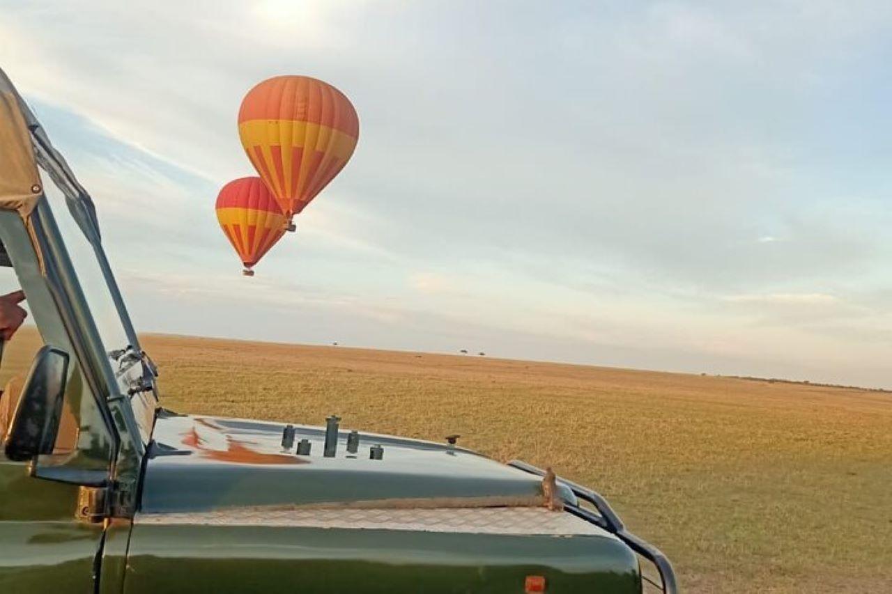 Maasai Mara Sunrise Hot Air Balloon Safari with Champagne Breakfast