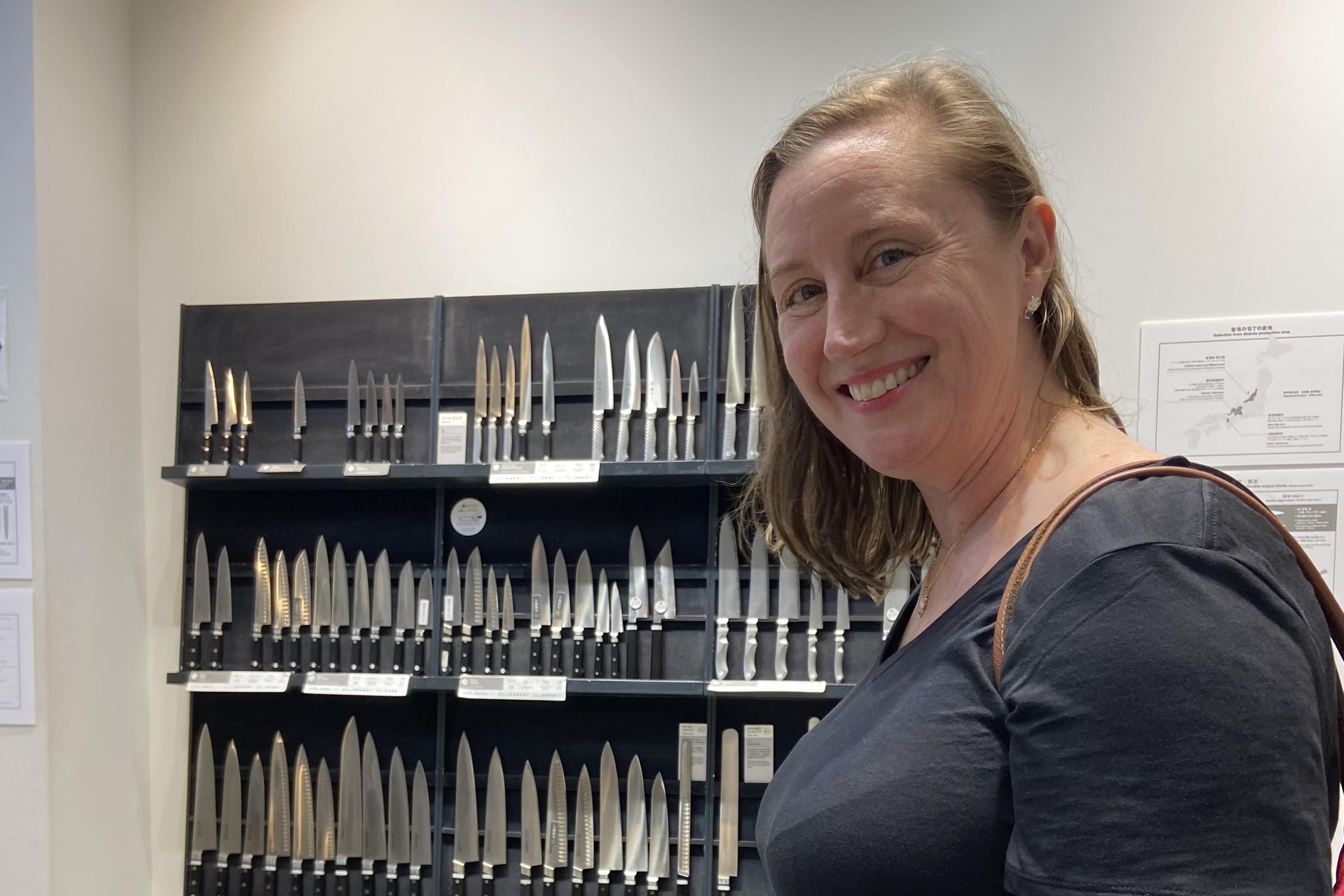 Asakusa: Kitchen knife store visits after history tour