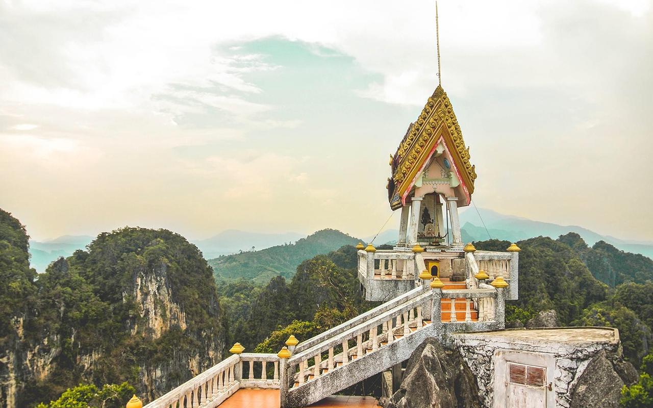 Krabi Jungle Day Tour: Hot Springs, Emerald Pool & Tiger Cave Temple