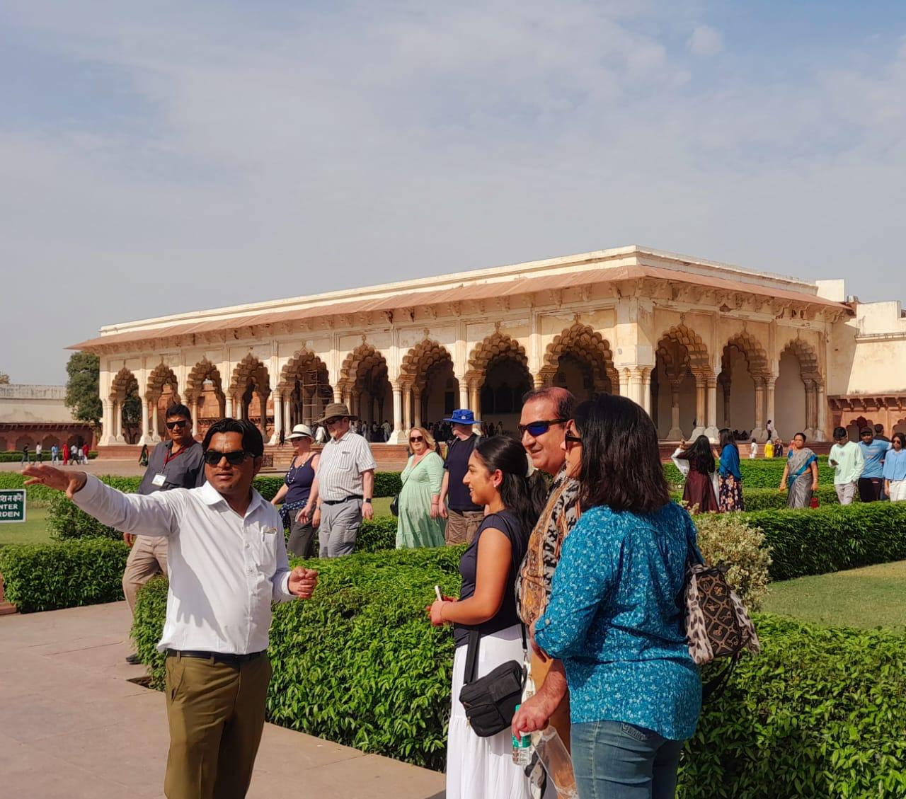 Delhi to Taj Mahal Sunrise & Agra Fort Private Day Tour