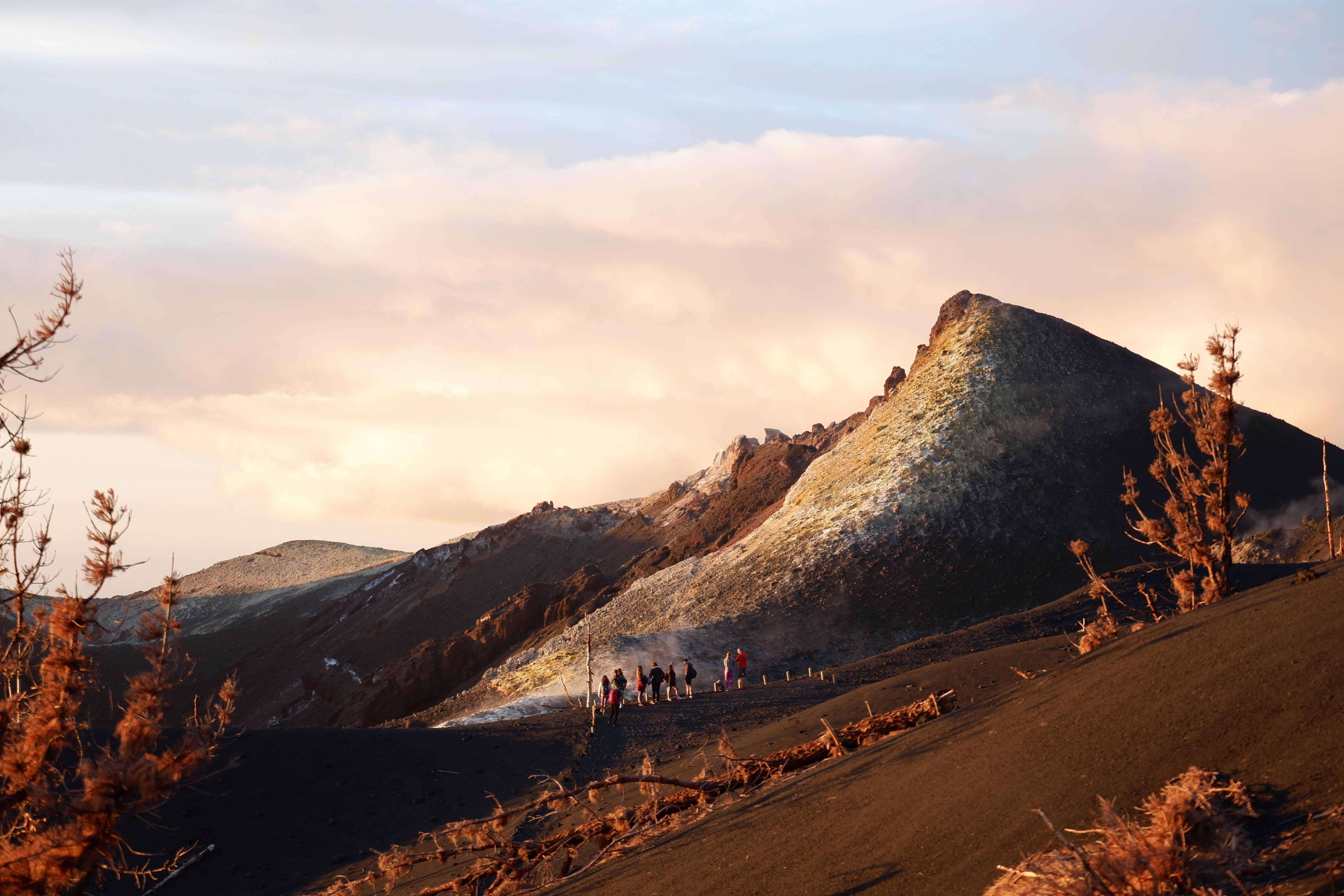 Tajogaite Volcano Hike & Sunset Picnic