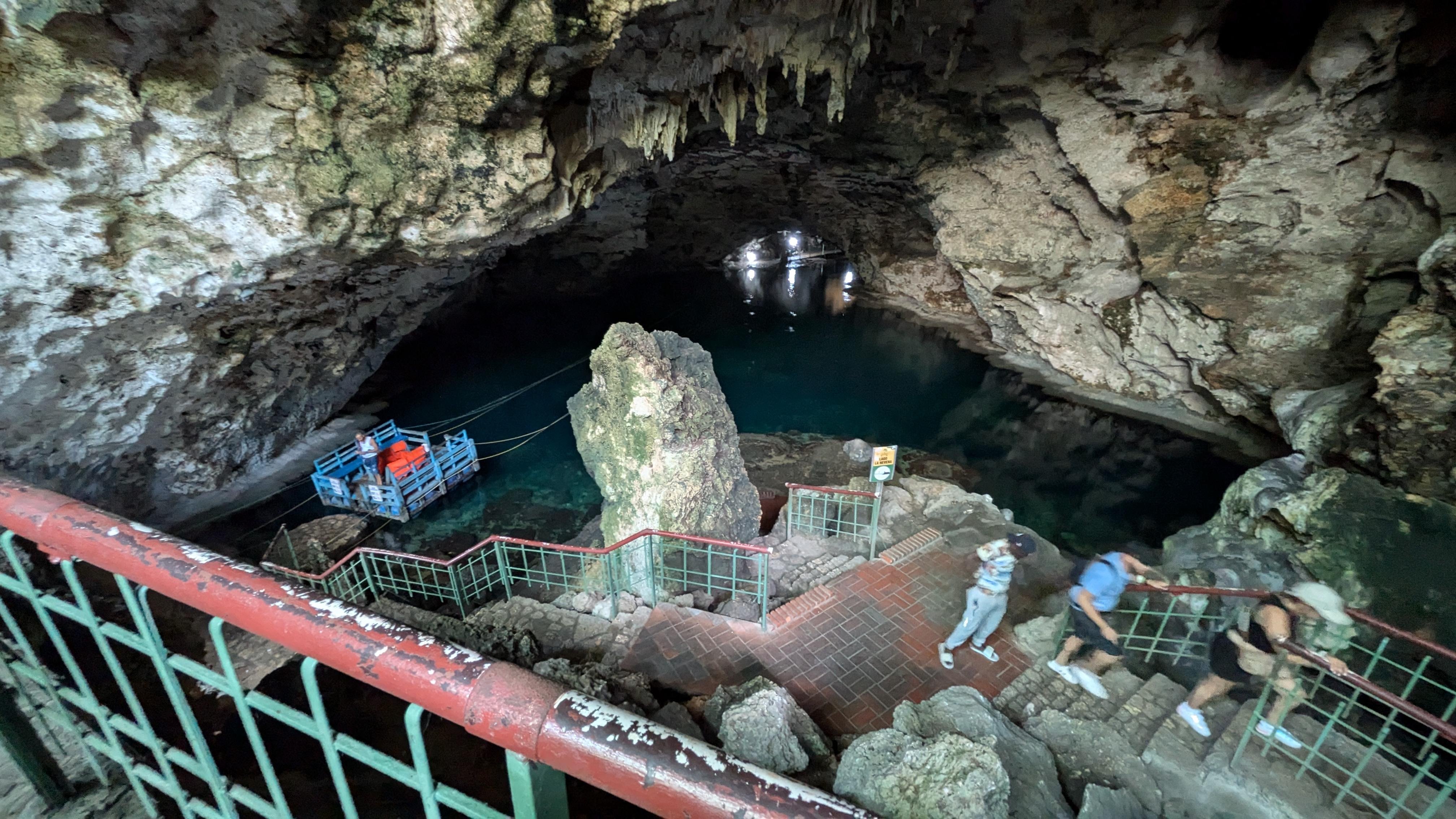 Santo Domingo Full-Day Highlights: Caves, Lighthouse, and Beaches