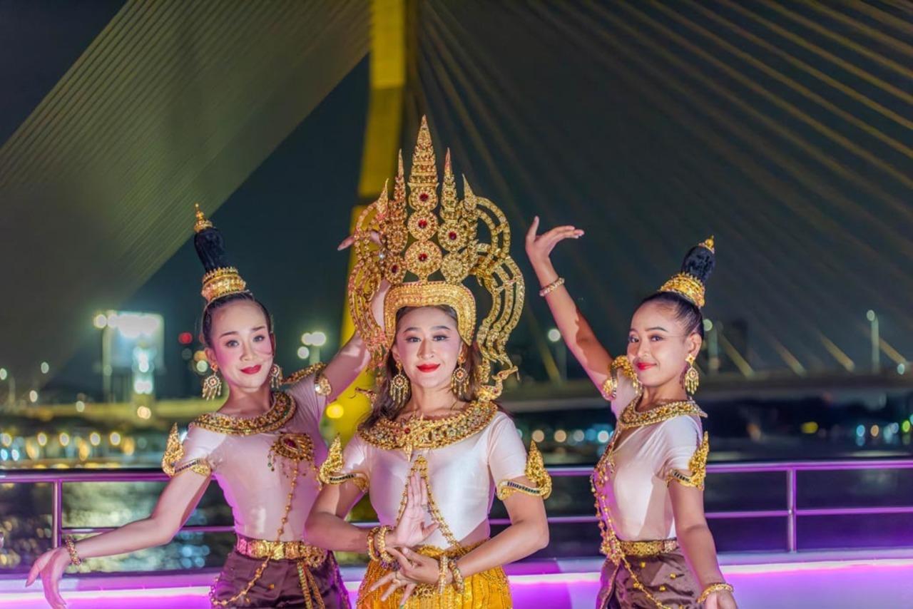 Bangkok Chao Phraya Luxury Dinner Cruise