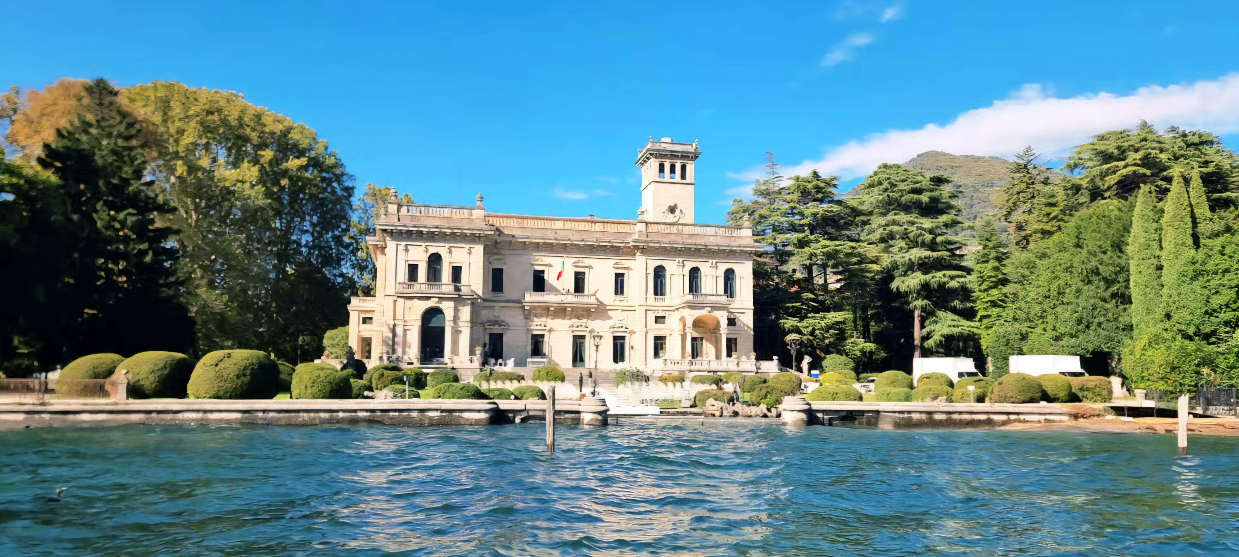 Lake Como: Private Boat Tour with Prosecco Aperitif