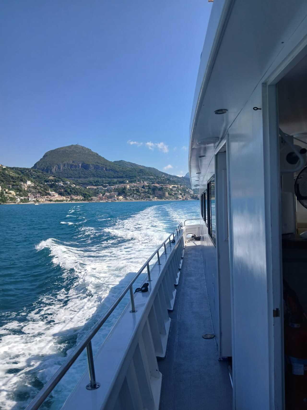 Amalfi Coast Boat Cruise from Salerno – Lunch, Aperitif & Swim Stops