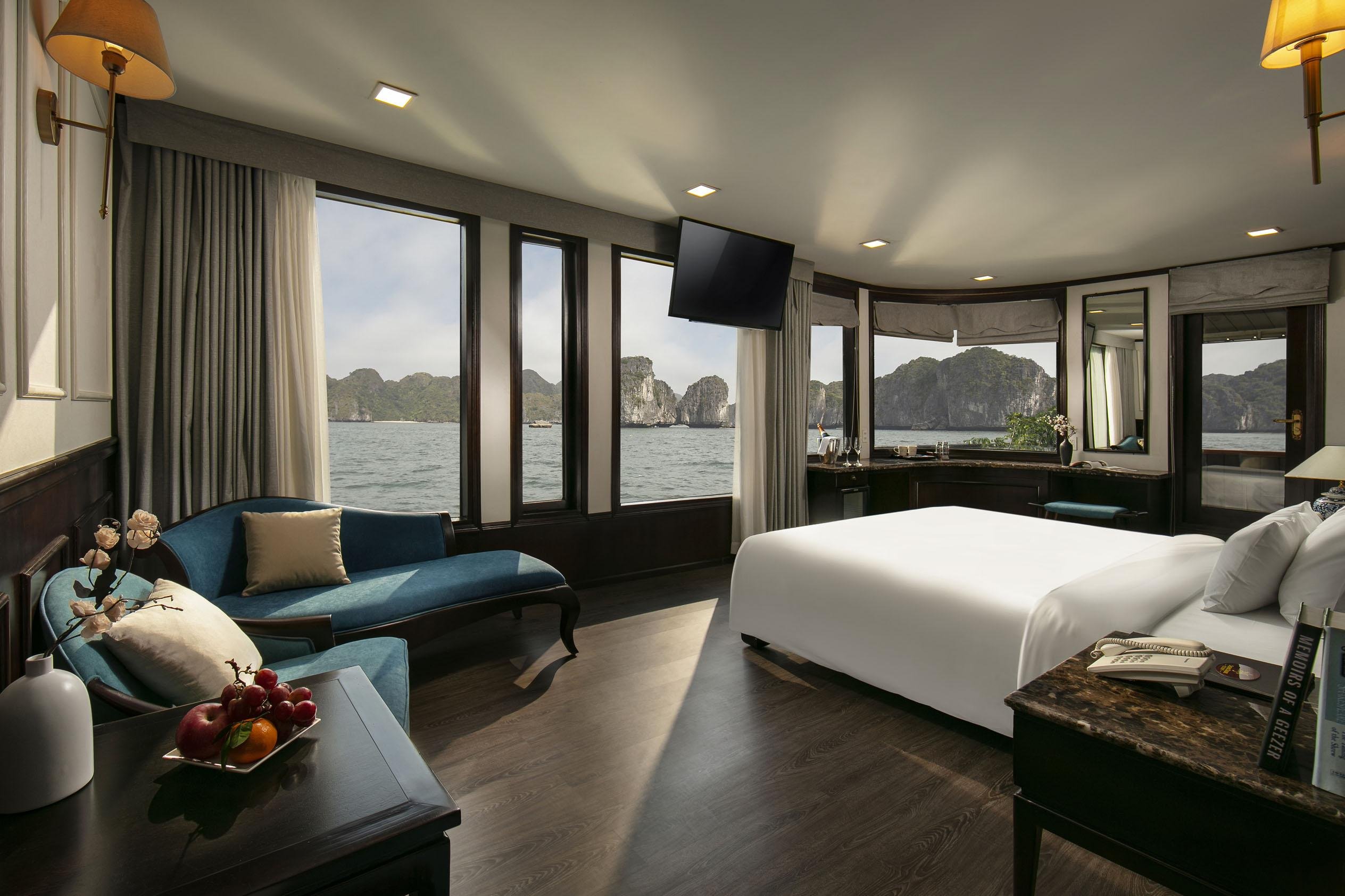 Hanoi: 2-Day Lan Ha & Halong Bay 5-Star Cruise with Private Balcony