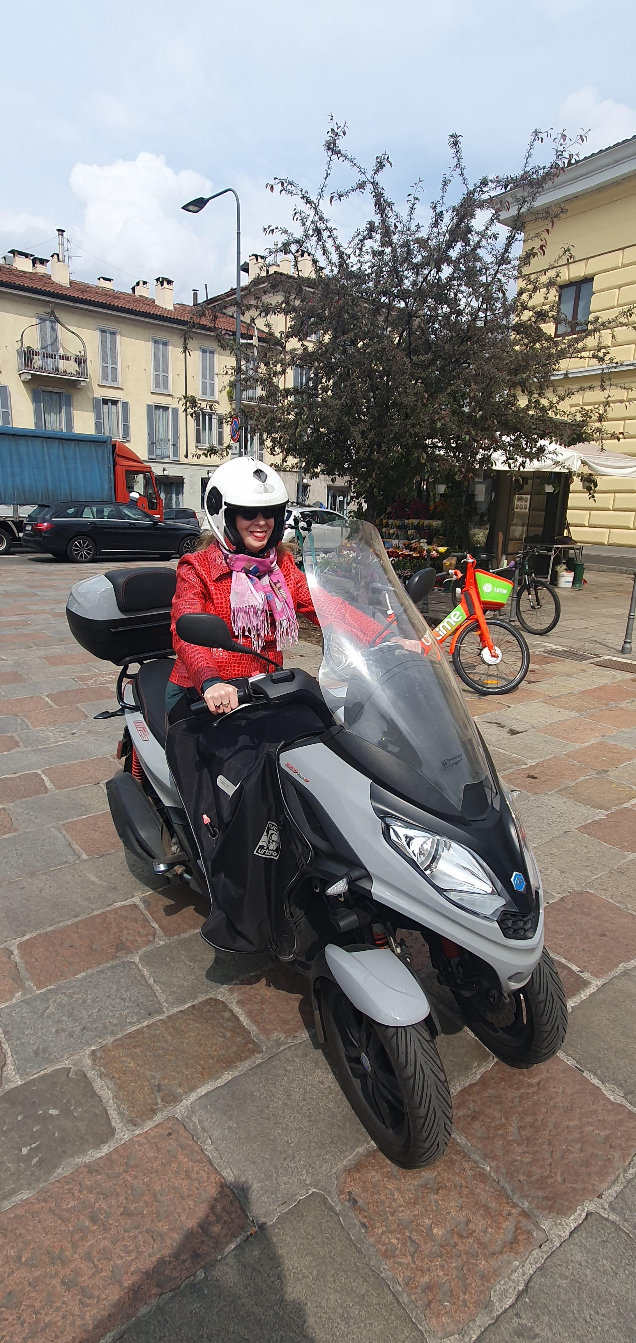 Milan Private Vespa Tour with Hotel Pickup
