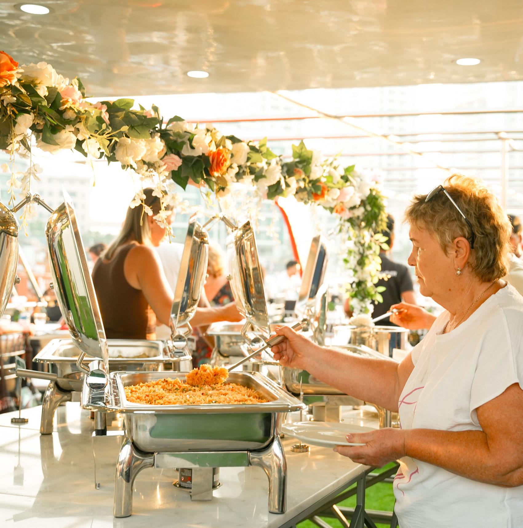 Dubai Marina Sunset & Dinner Cruise with Live Music & Open Bar