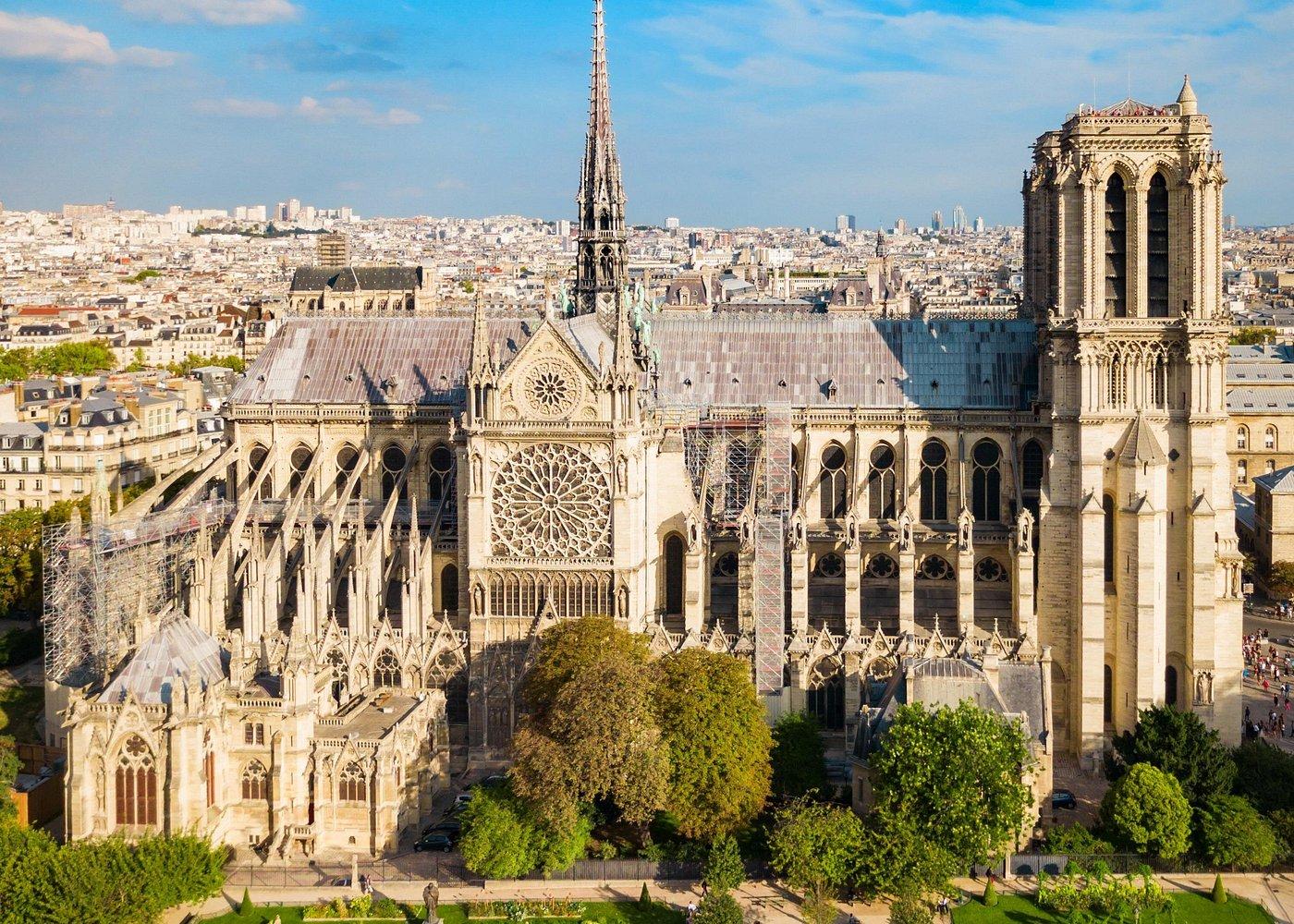 Notre-Dame Cathedral Morning Tour with Expert Guide