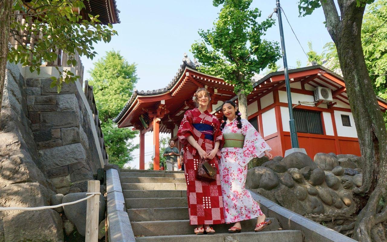 Asakusa Kimono Rental – Full-Day Traditional Dress Experience