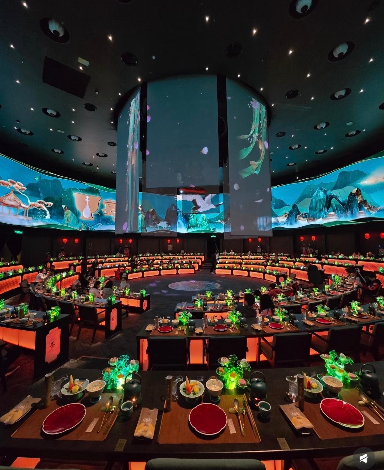 Immersive Chinese Dinner Theatre at YANYUE West Bund